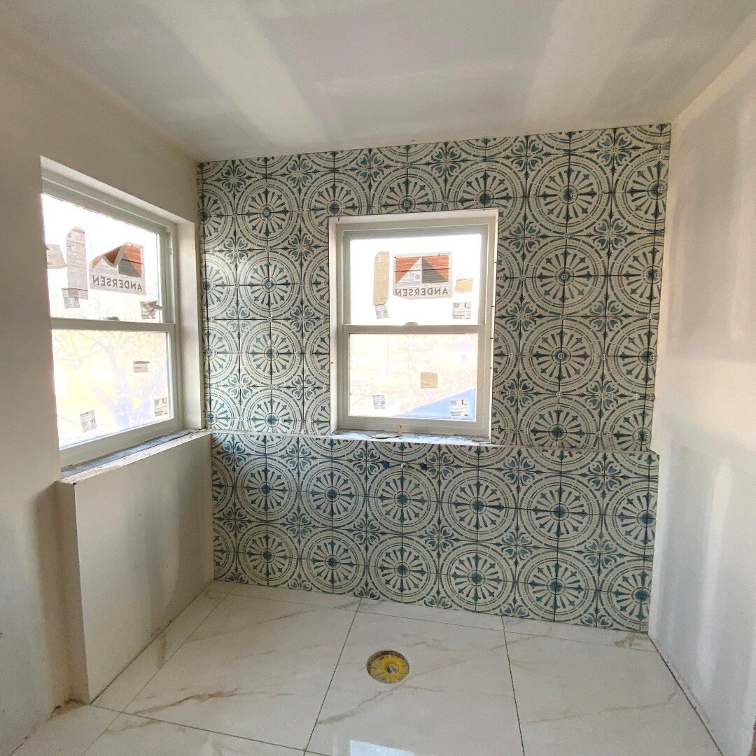This gorgeous bathroom tile from @TabarkaStudio is tub-install ready! We can&rsquo;t wait to see how beautiful it will look with the large soaking bathtub against the wall tile and the natural light. Notice the pop-out around the tub for products, ca