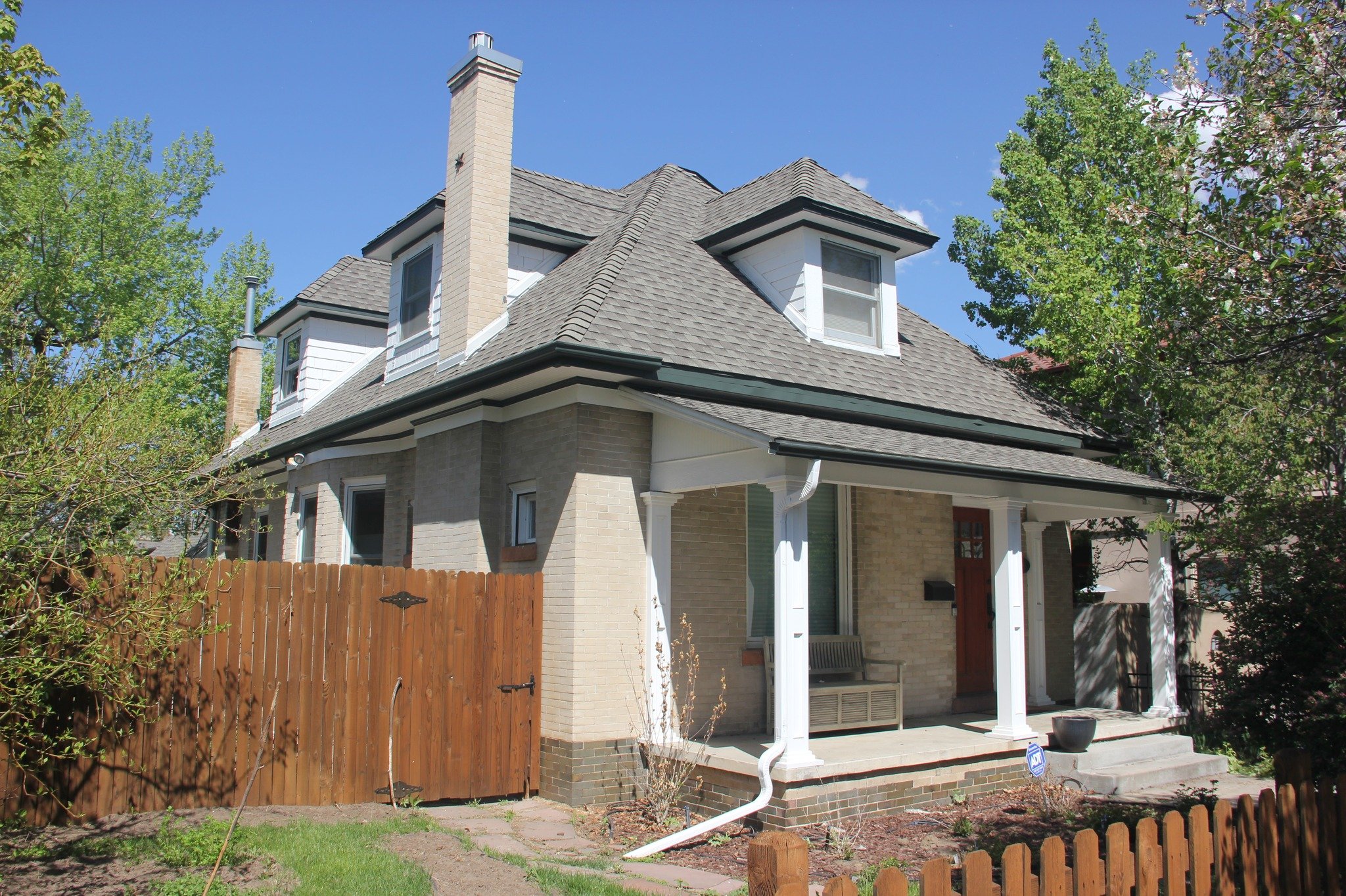 Keeping the original character of a home when adding onto an existing home can be a critical element when completing an addition. This can ensure that even though you are adding significant space to your home, the outside can still blend with the exi