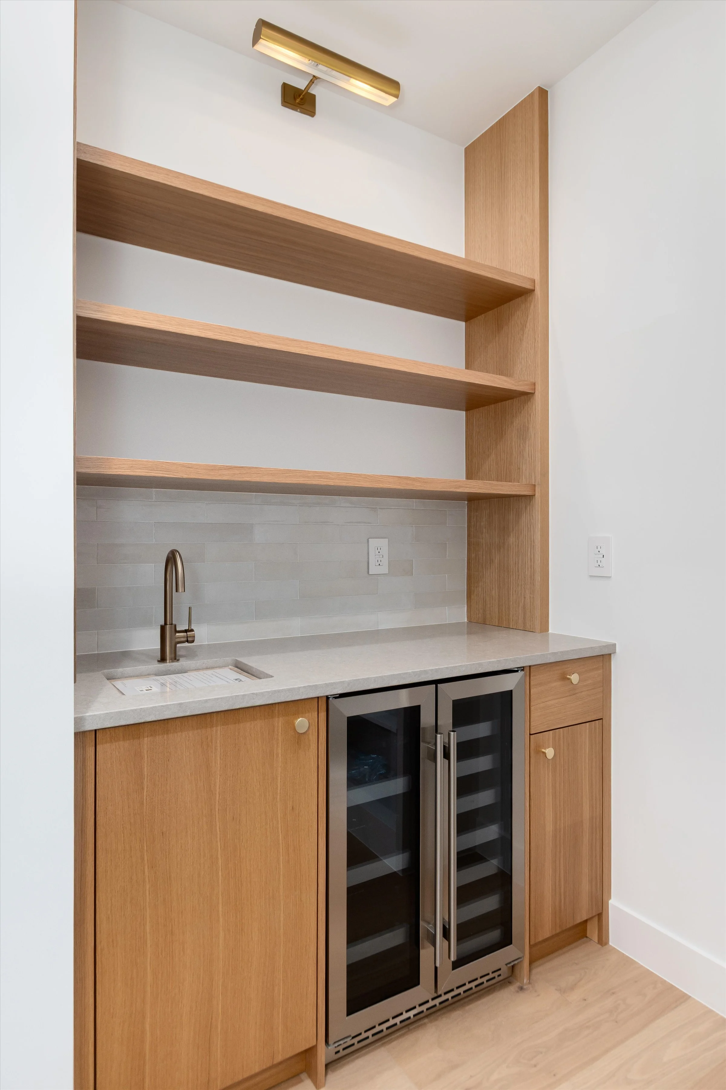 38-23-Kitchen.jpg