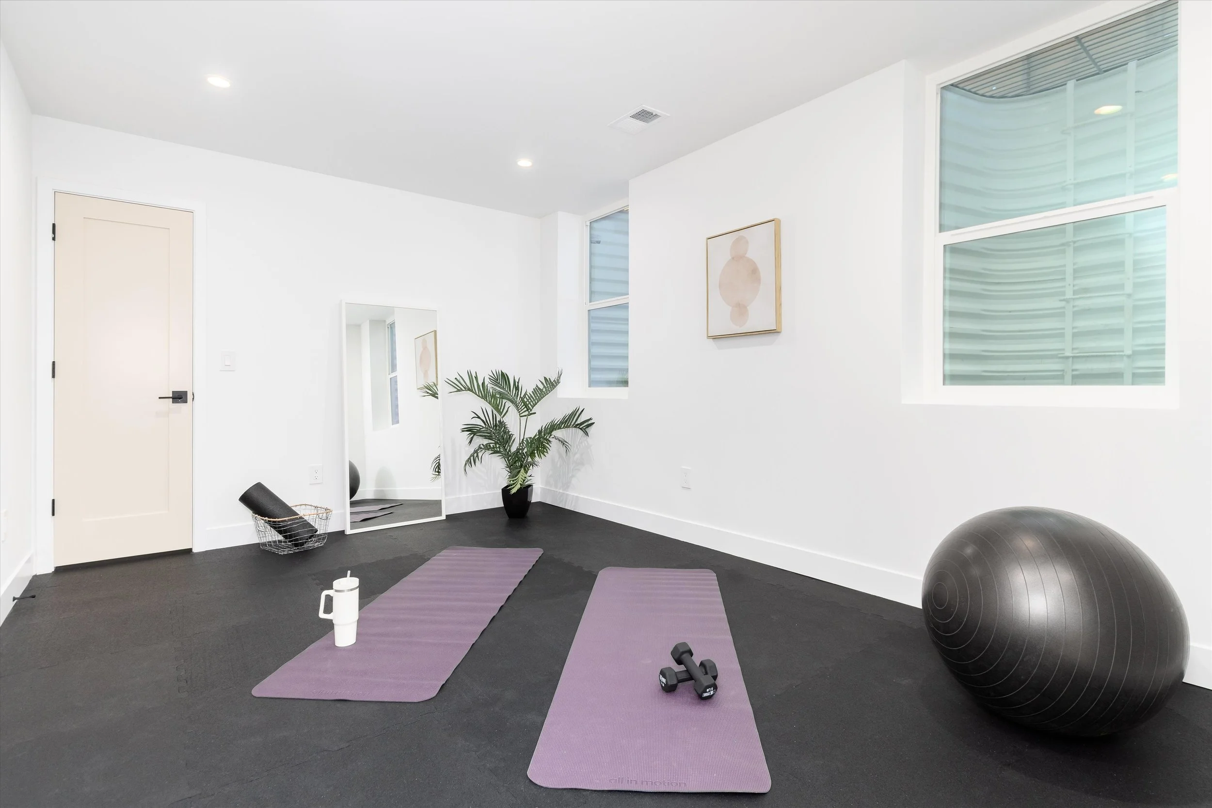 28-46-Home Workout.jpg