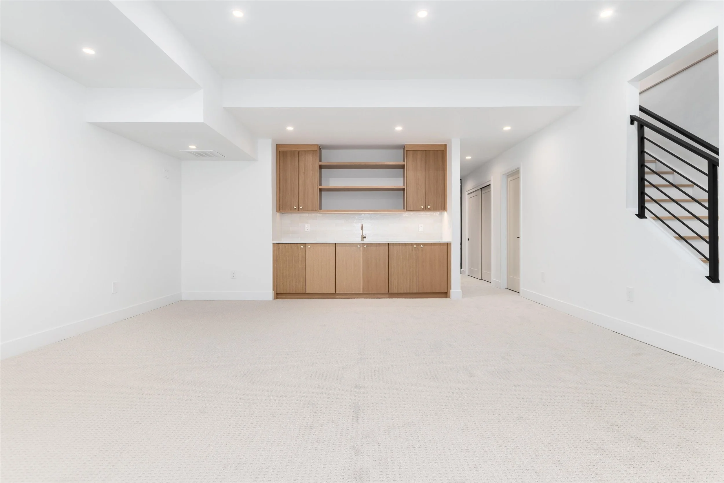 26-44-Family Room_Entertainment Room.jpg