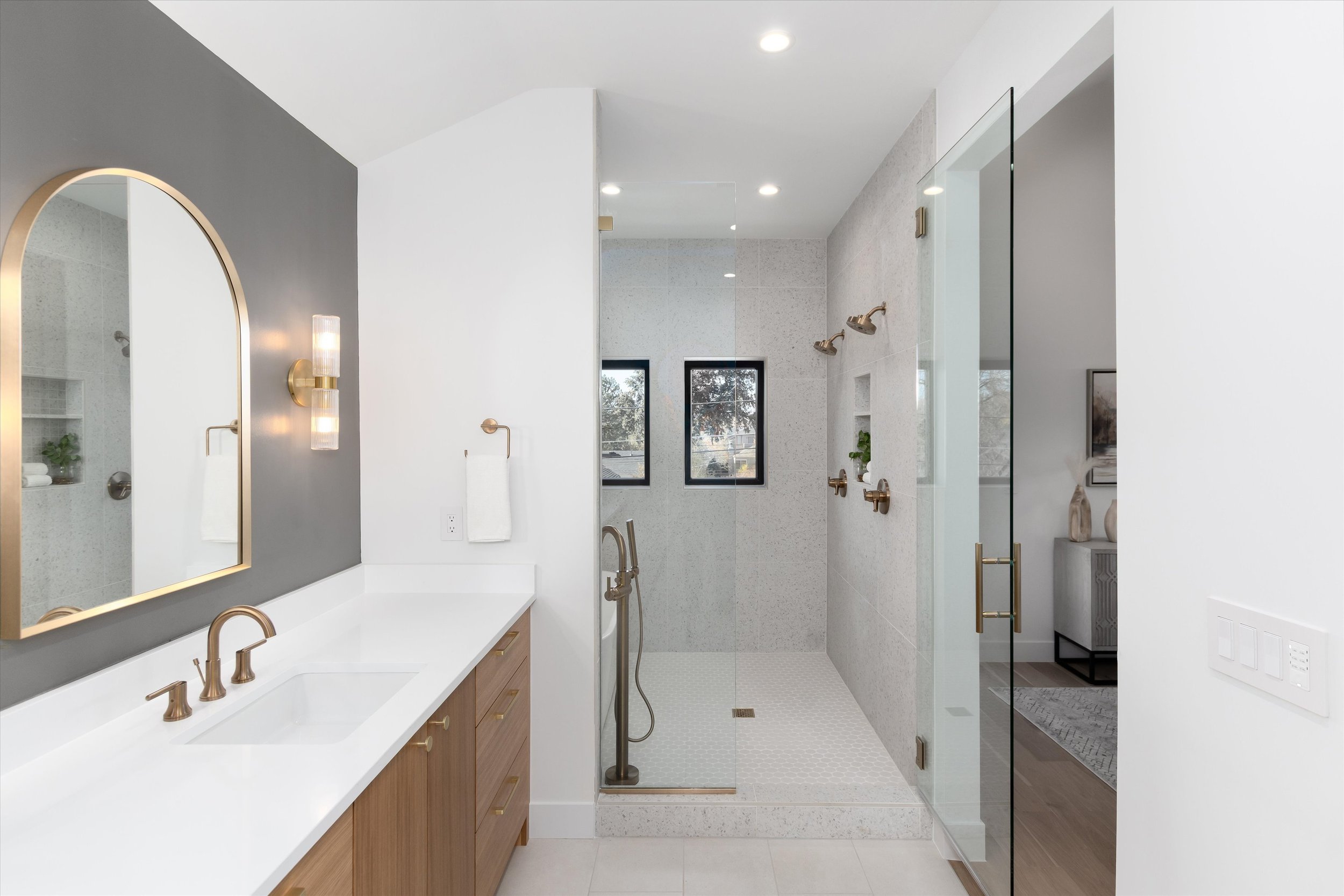 22-40-Primary Bathroom.jpg