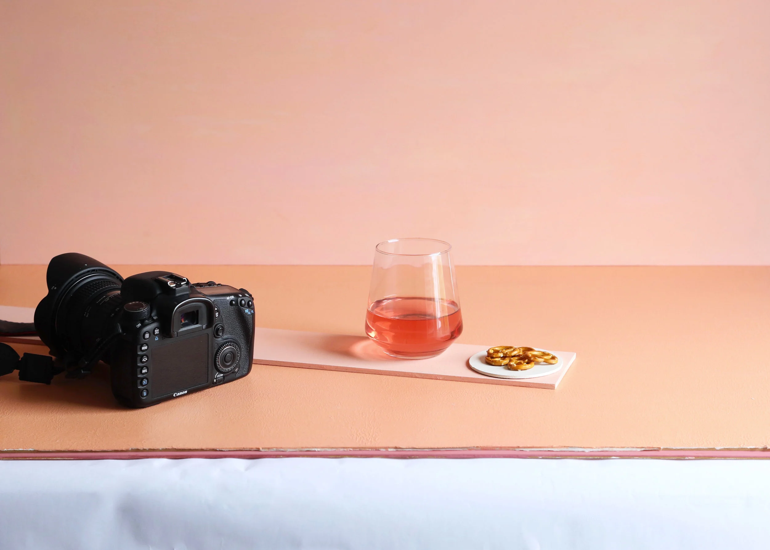 MelEvsPhoto BTS.jpg