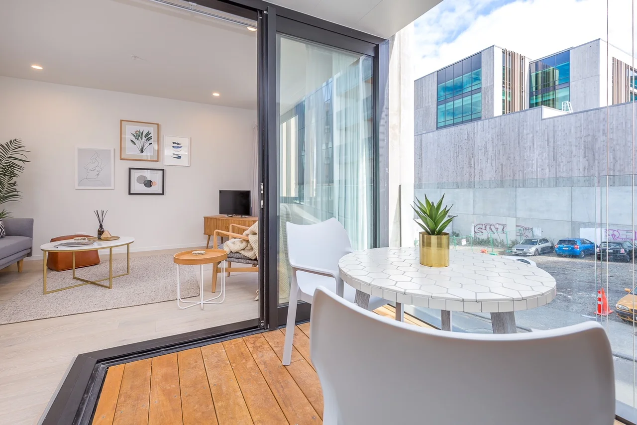 1C 12 Vinegar Lane-5.JPG