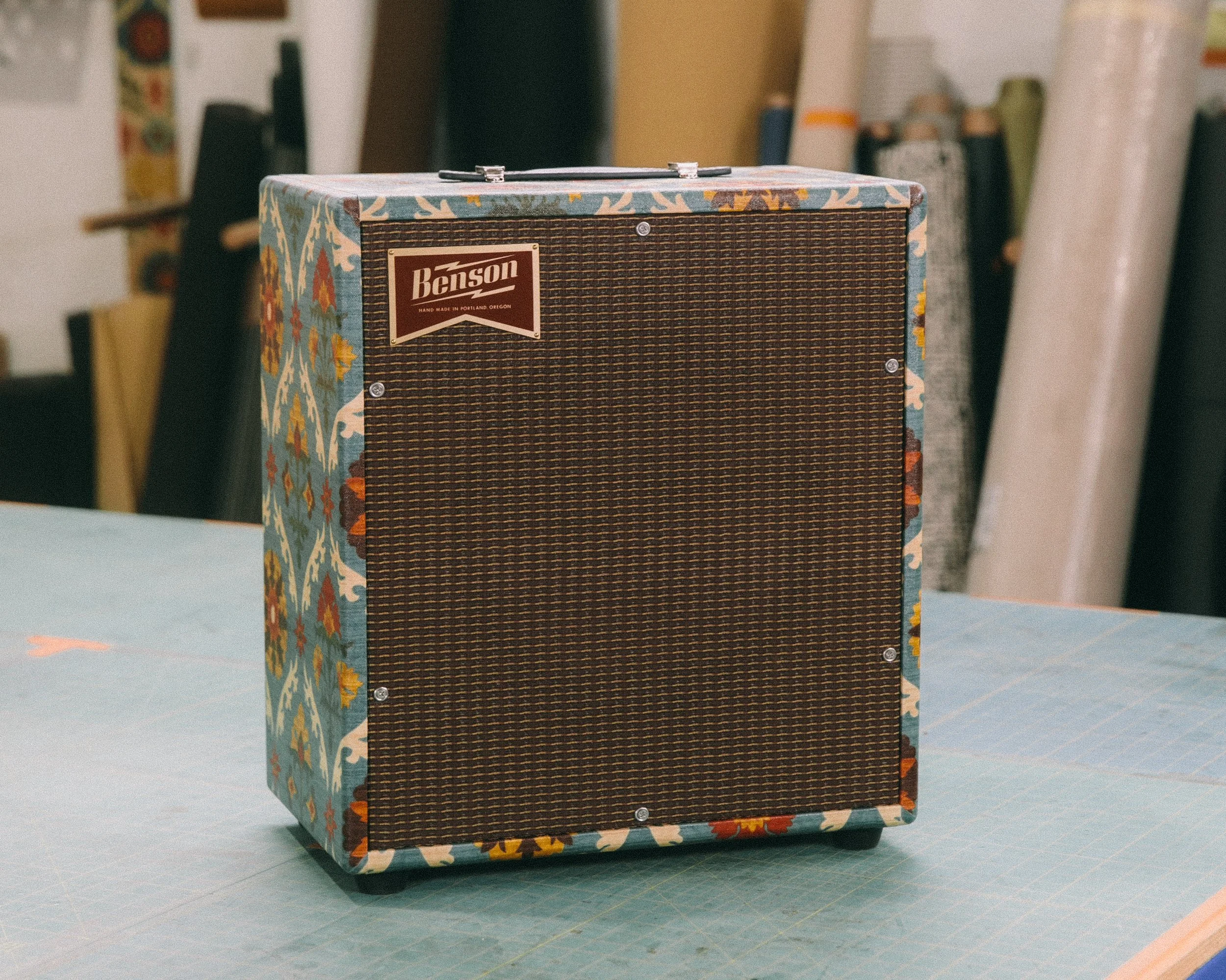 1x12 Speaker Cabinet in Aunt Gertie and Oxblood Grill