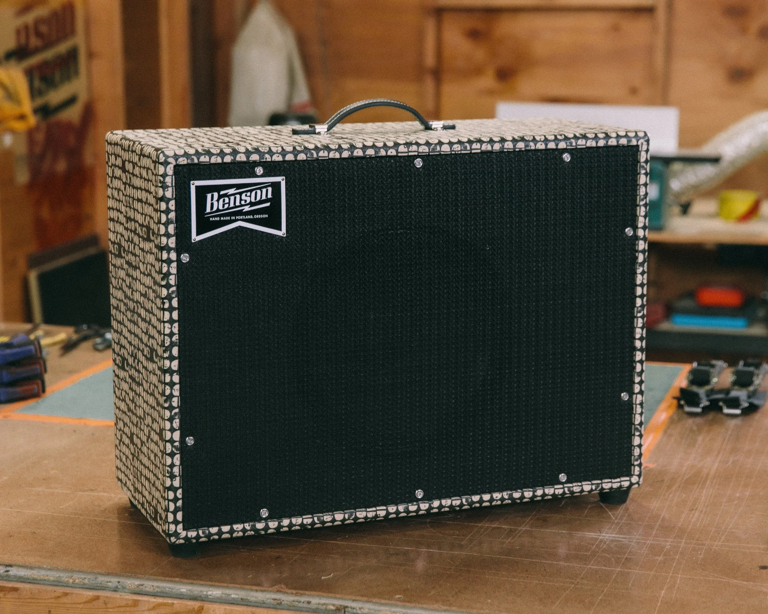 Over-Sized 1x12 Speaker Cabinet in Coco with Black Grill