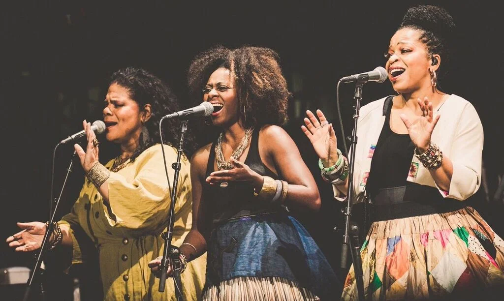 The Lovely Ladies of The Dave Matthews Band Summer Tour 2015 