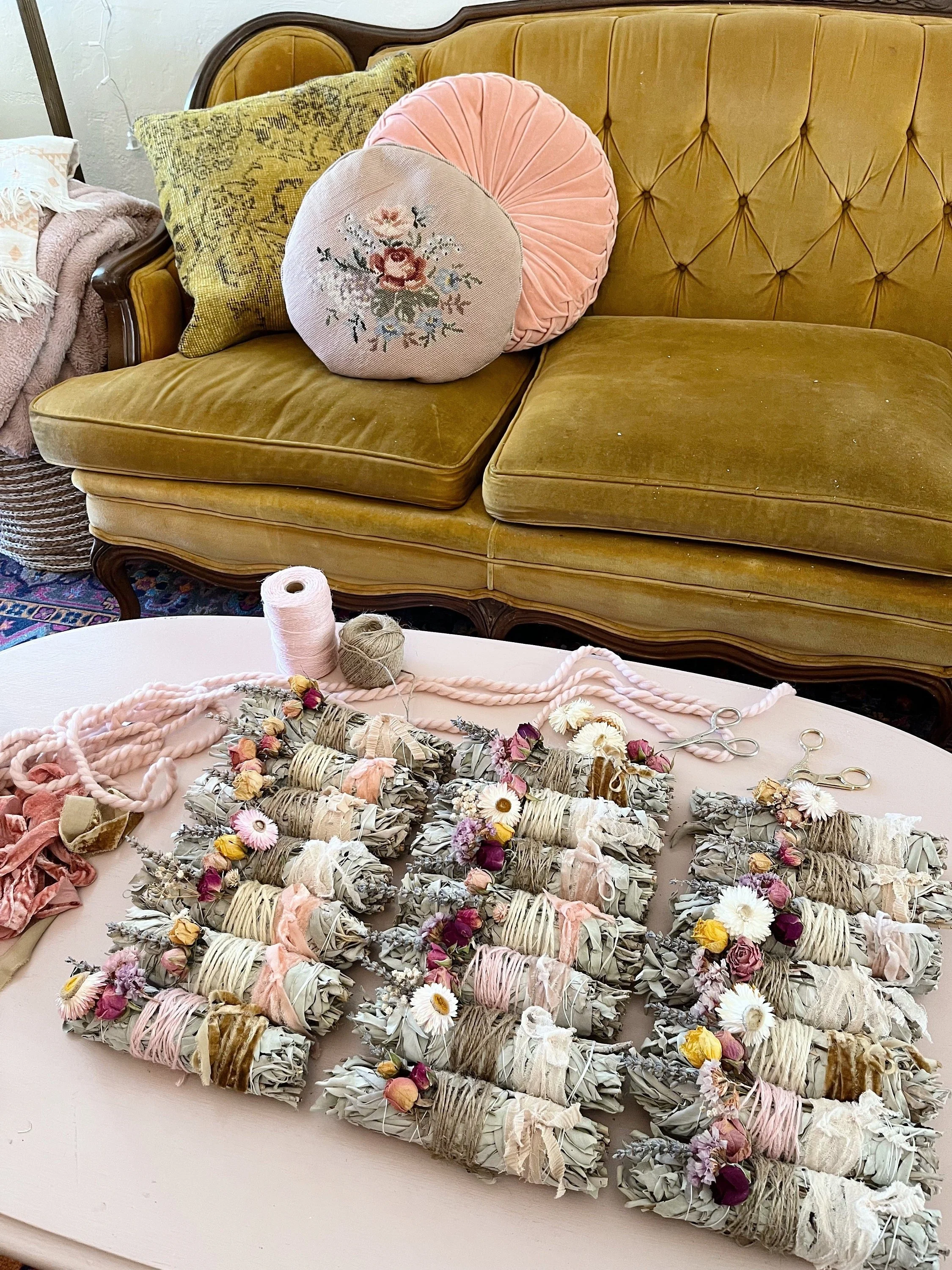 https://i.etsystatic.com/6030854/r/il/f49308/4498043297/il_fullxfull.4498043297_k180.jpg