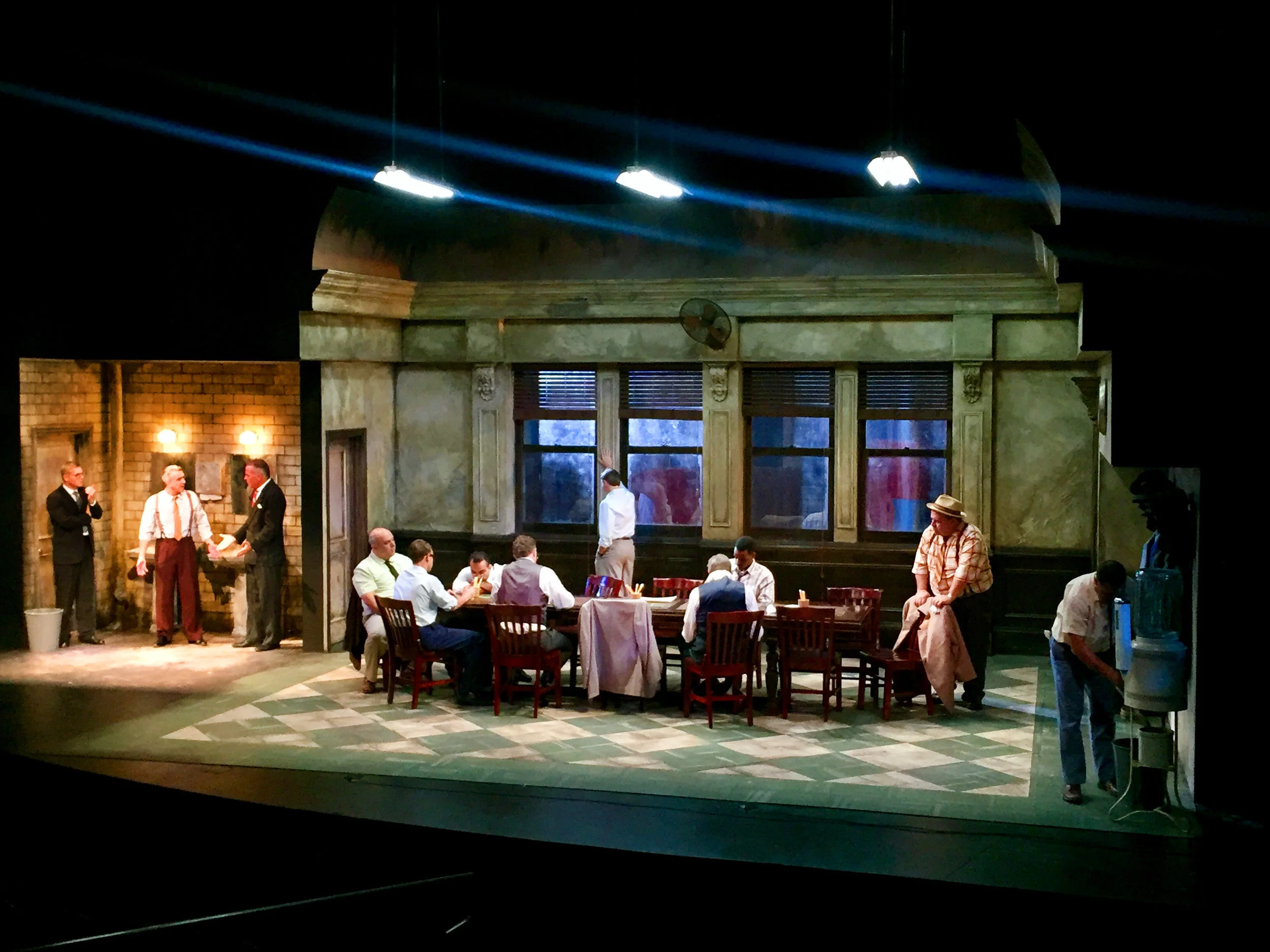 12 Angry Men 1a.jpg