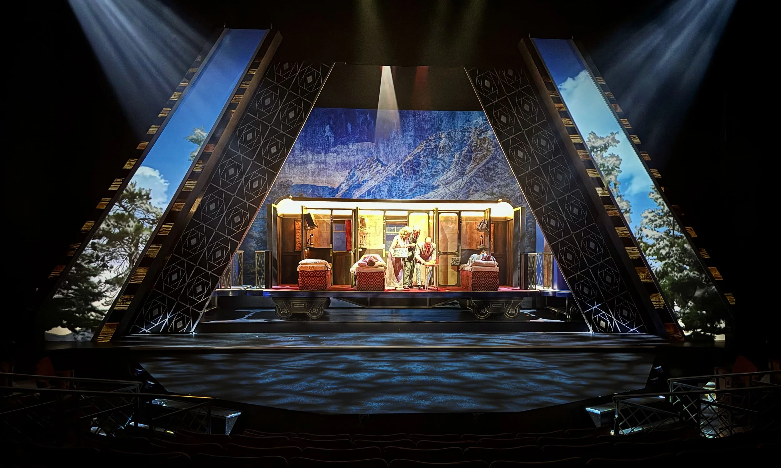 MurderOnTheOrientExpress Stephen Gifford4.jpg