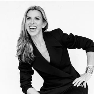 An Entrepreneur's Journey to Building a $30 Million Event Planning Business w/ Jennifer Gilbert of Save the Date