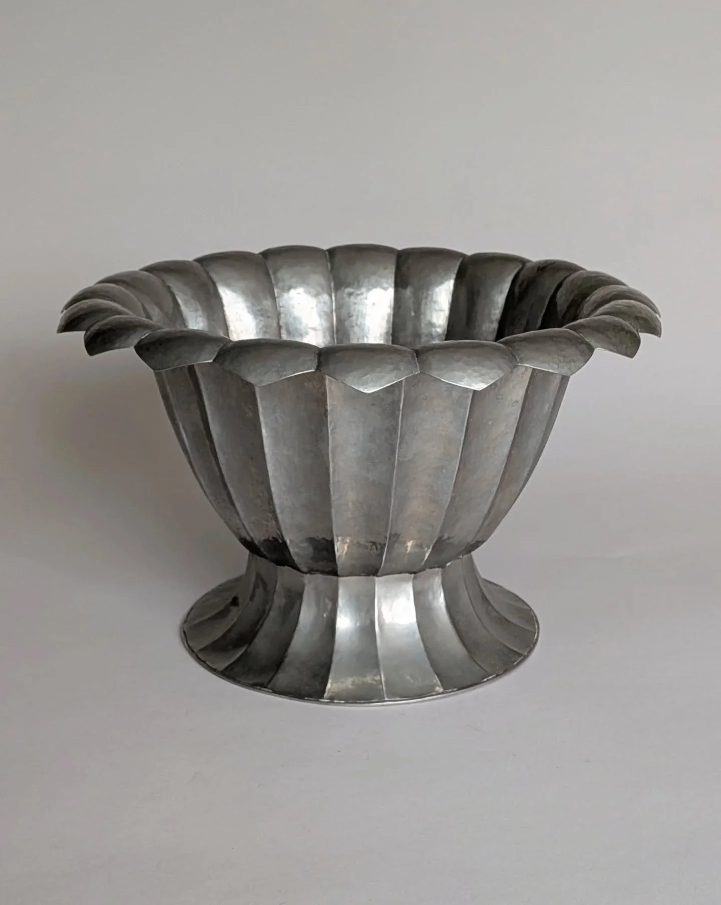 A perfect champagne cooler coming to the website next week with the rest of our Swedish finds. 
Sign up to our mailout to receive stock updates to your e-mail.