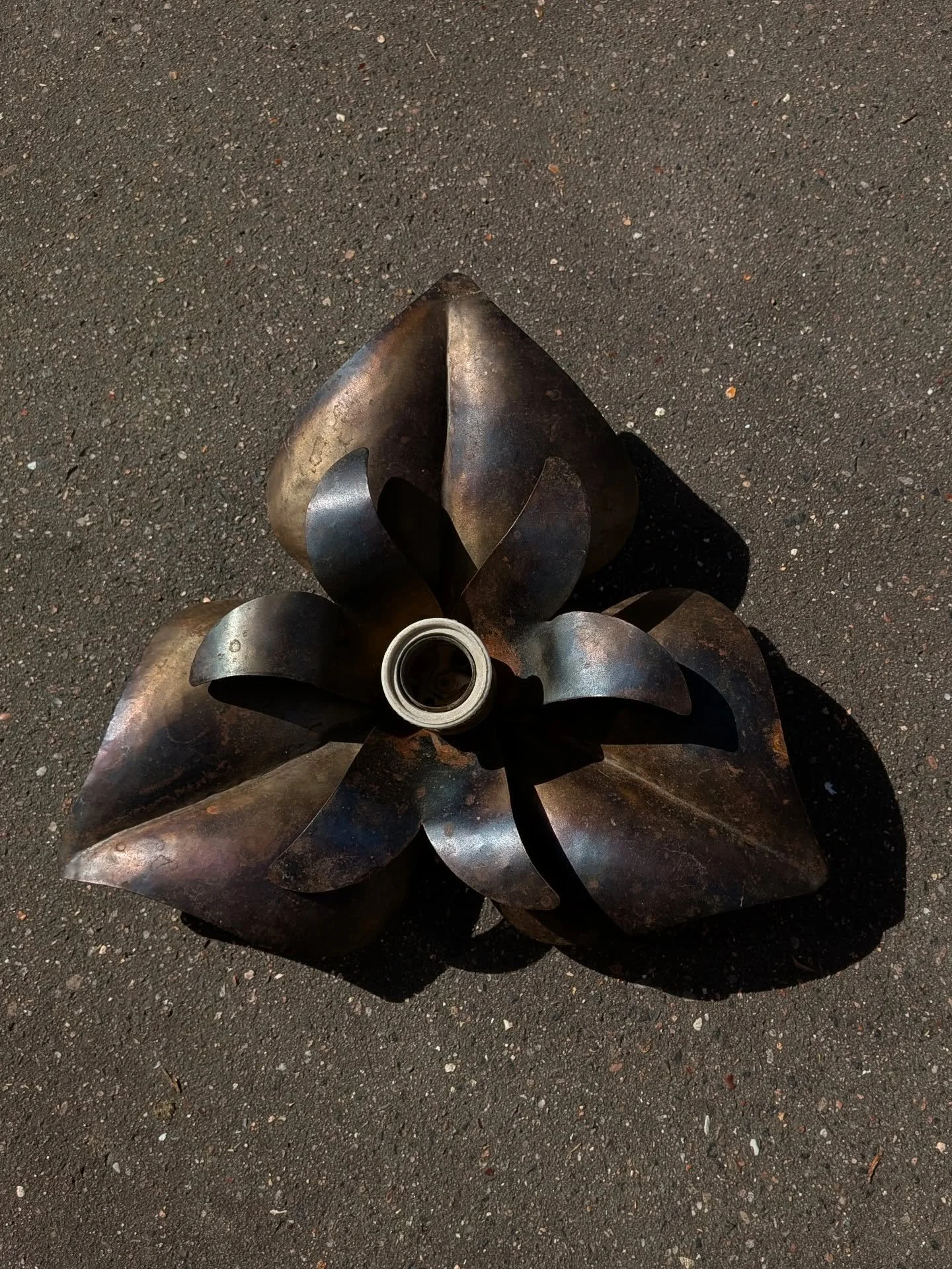 A 1950s French metal wall sconce available online.
