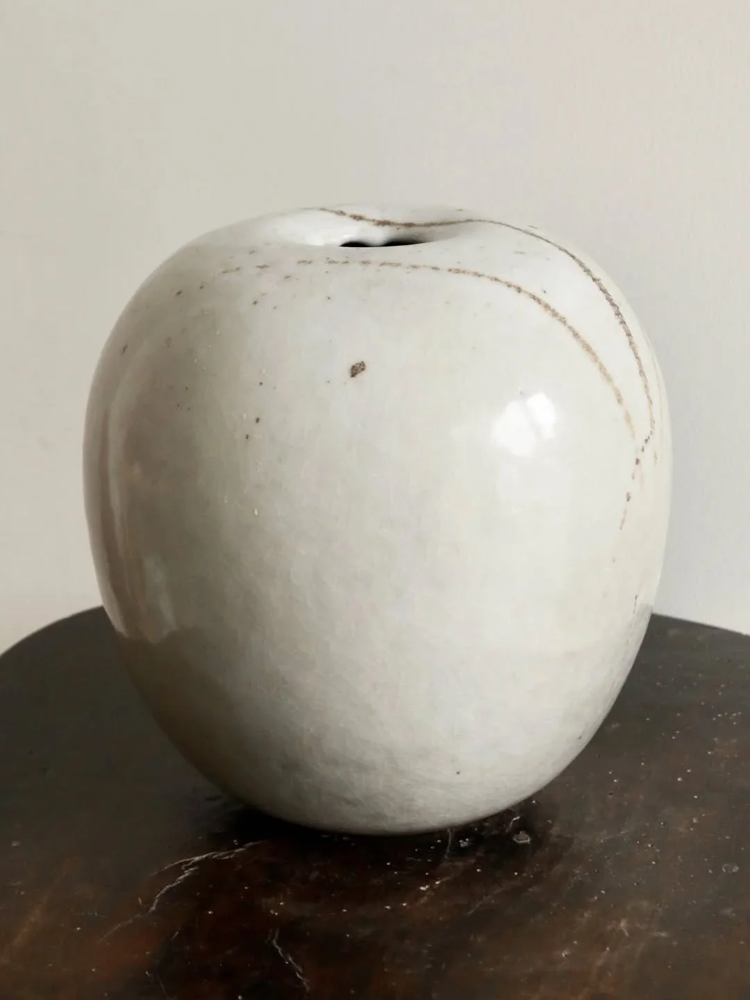 An impressive ovoid vase by Dutch ceramist Johan Broekema.

Available online