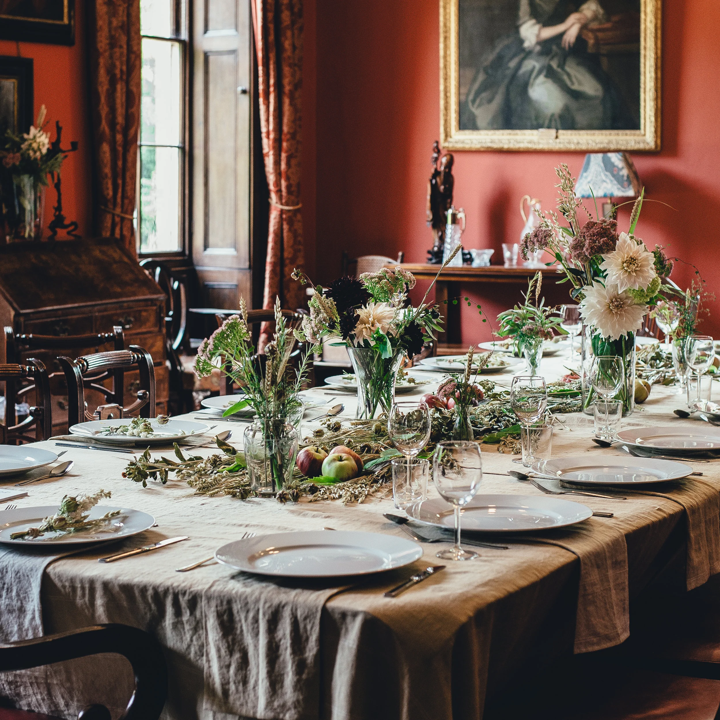 The harvest table decorated by The Linen Works. Photo Annie Spratt.