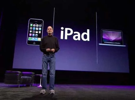 Steve Jobs introducing the iPad in 2010 (source: www.businessinsider.com)
