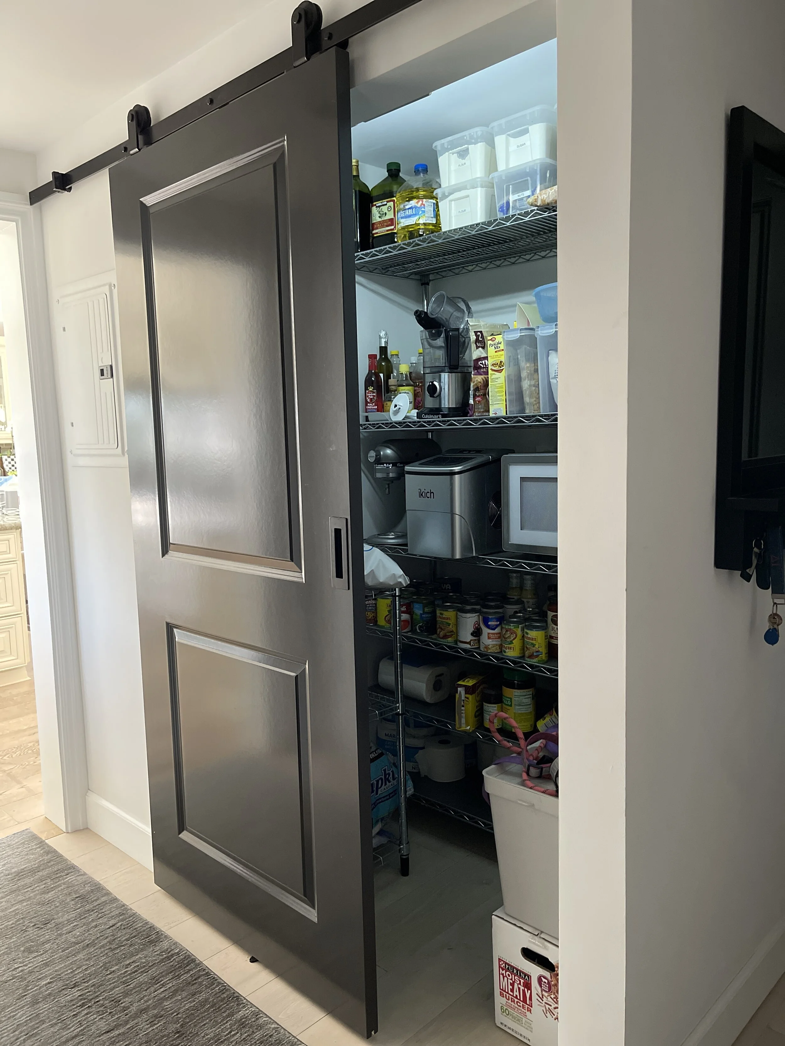Walk-in Pantry
