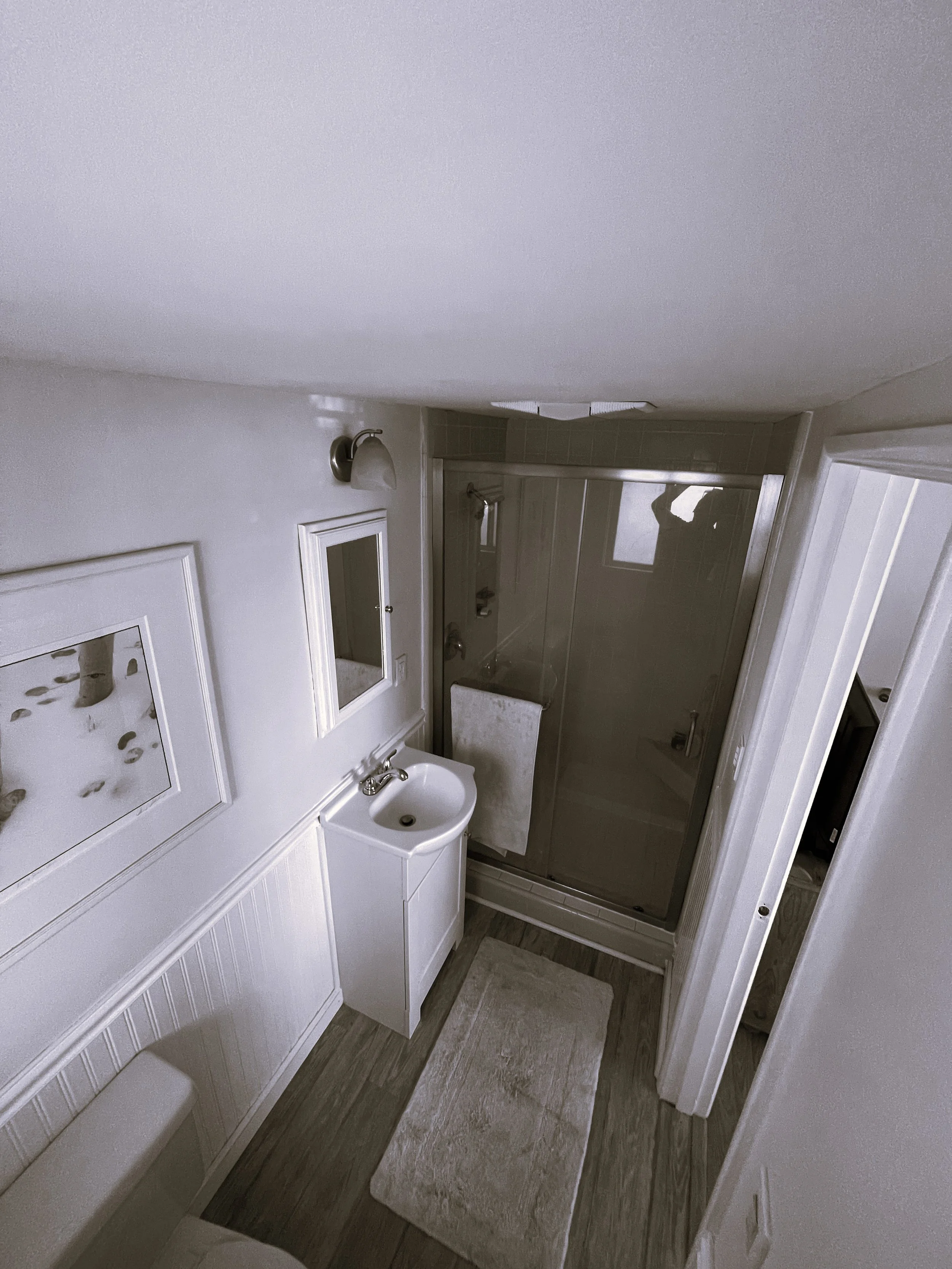 Master Bathroom - Before