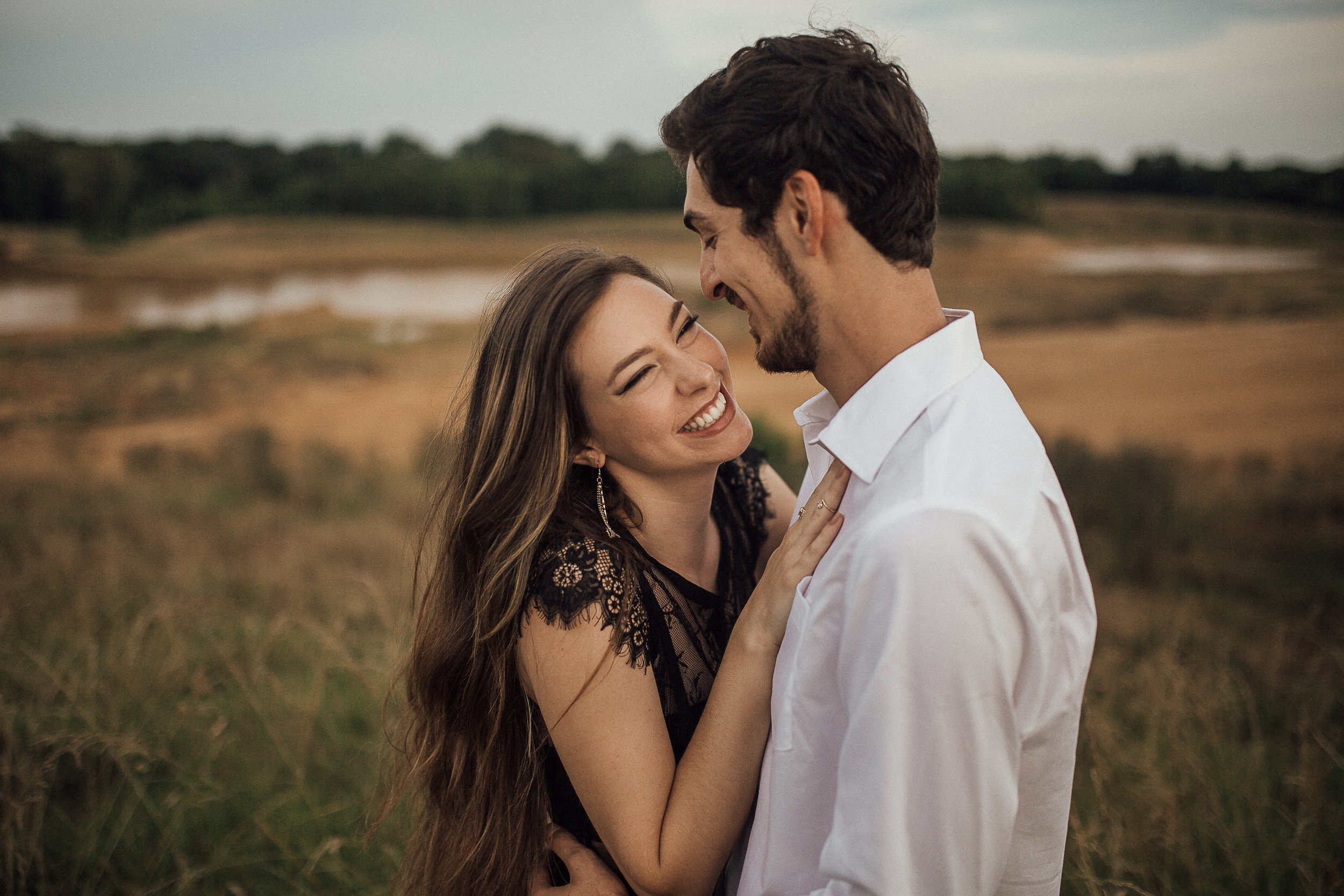5 Ways to Effortlessly Fill Your Engagement Session with Emotion ...