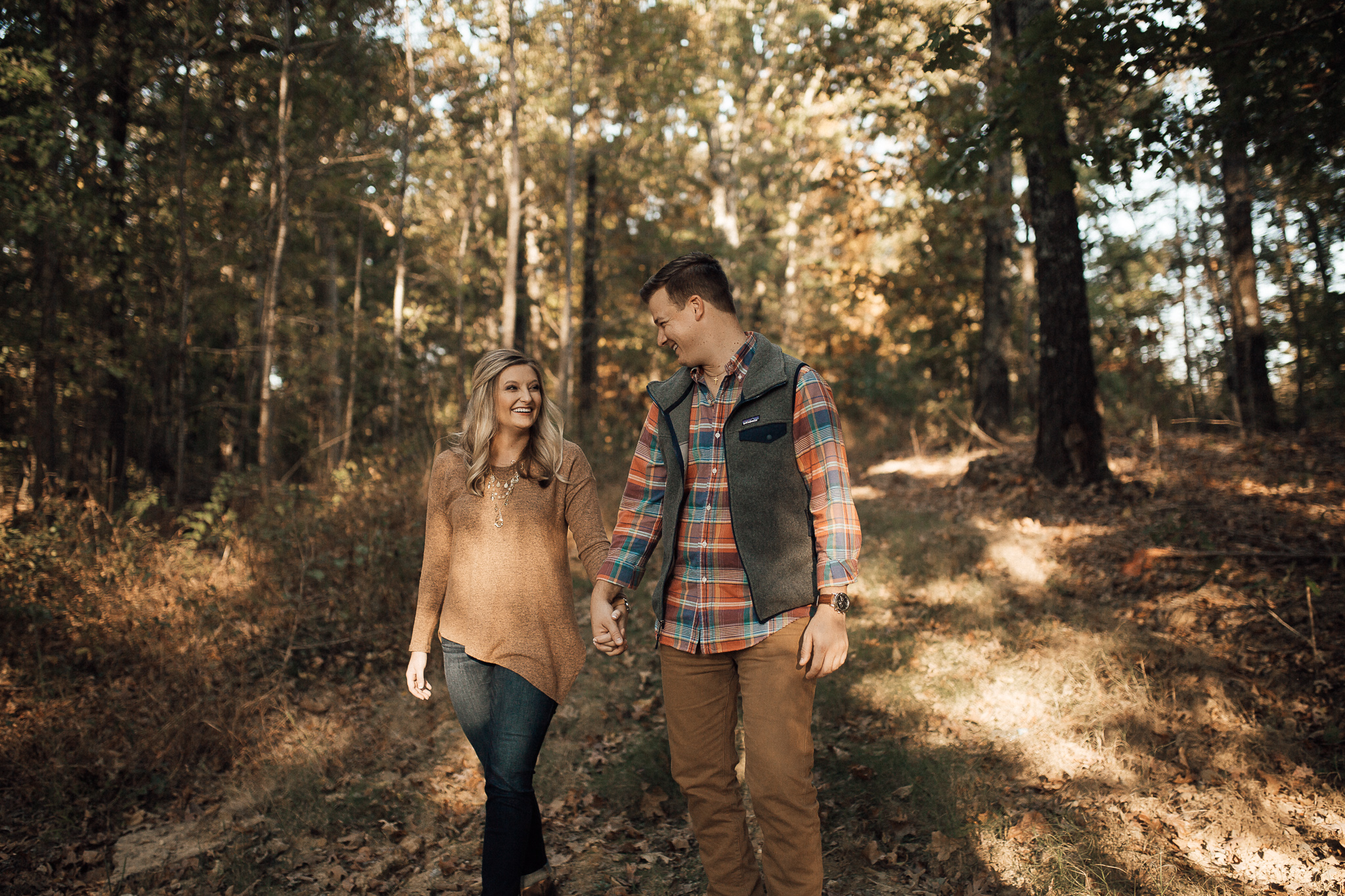 cassie-cook-photography-memphis-wedding-photographer-engagement-pictures-alexis-ryan-fall-pictures-hernando-ms-7.jpg