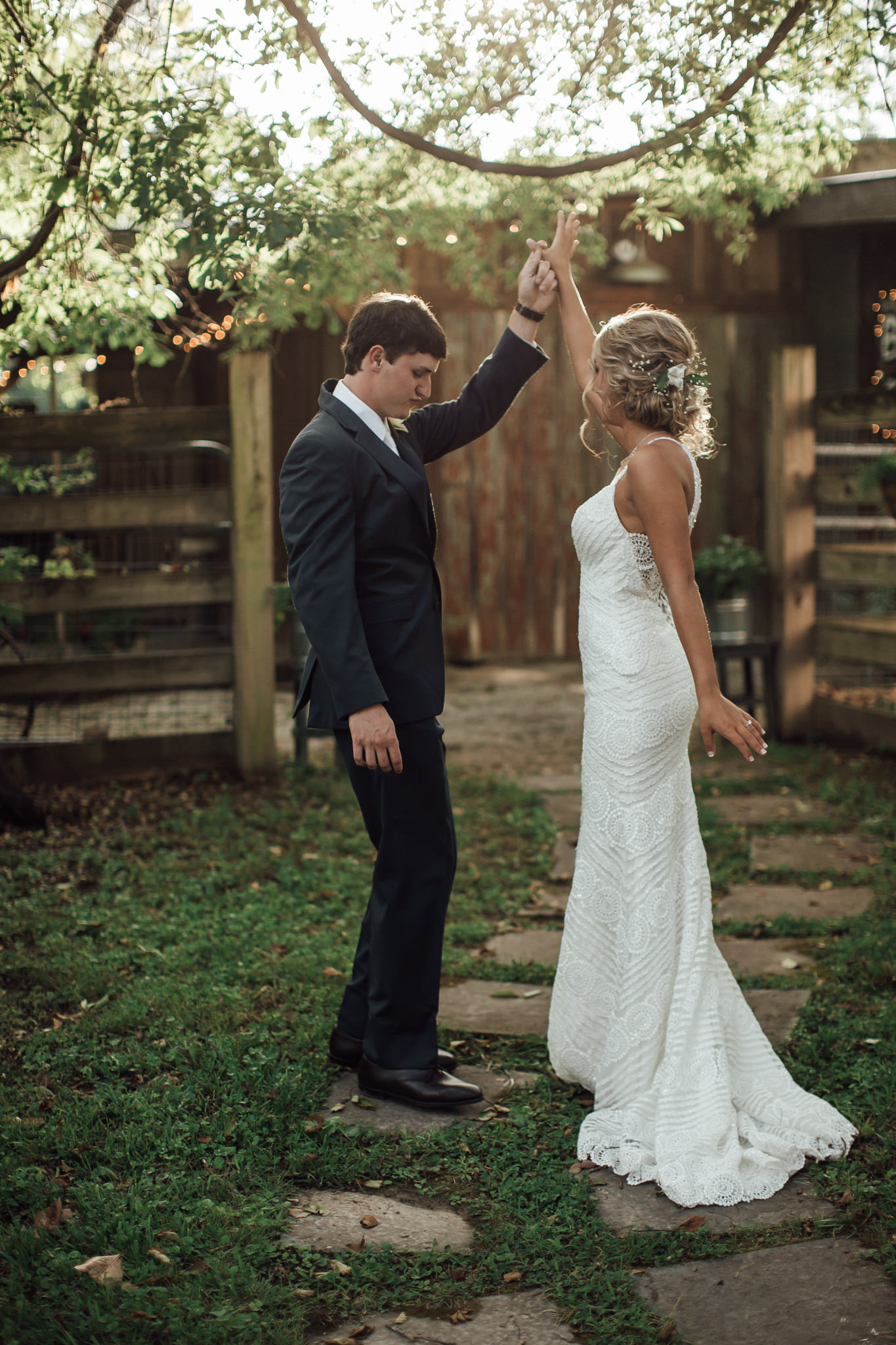 cassie-cook-photography-memphis-wedding-photographer-hedge-farm-wedding-venue-213.jpg