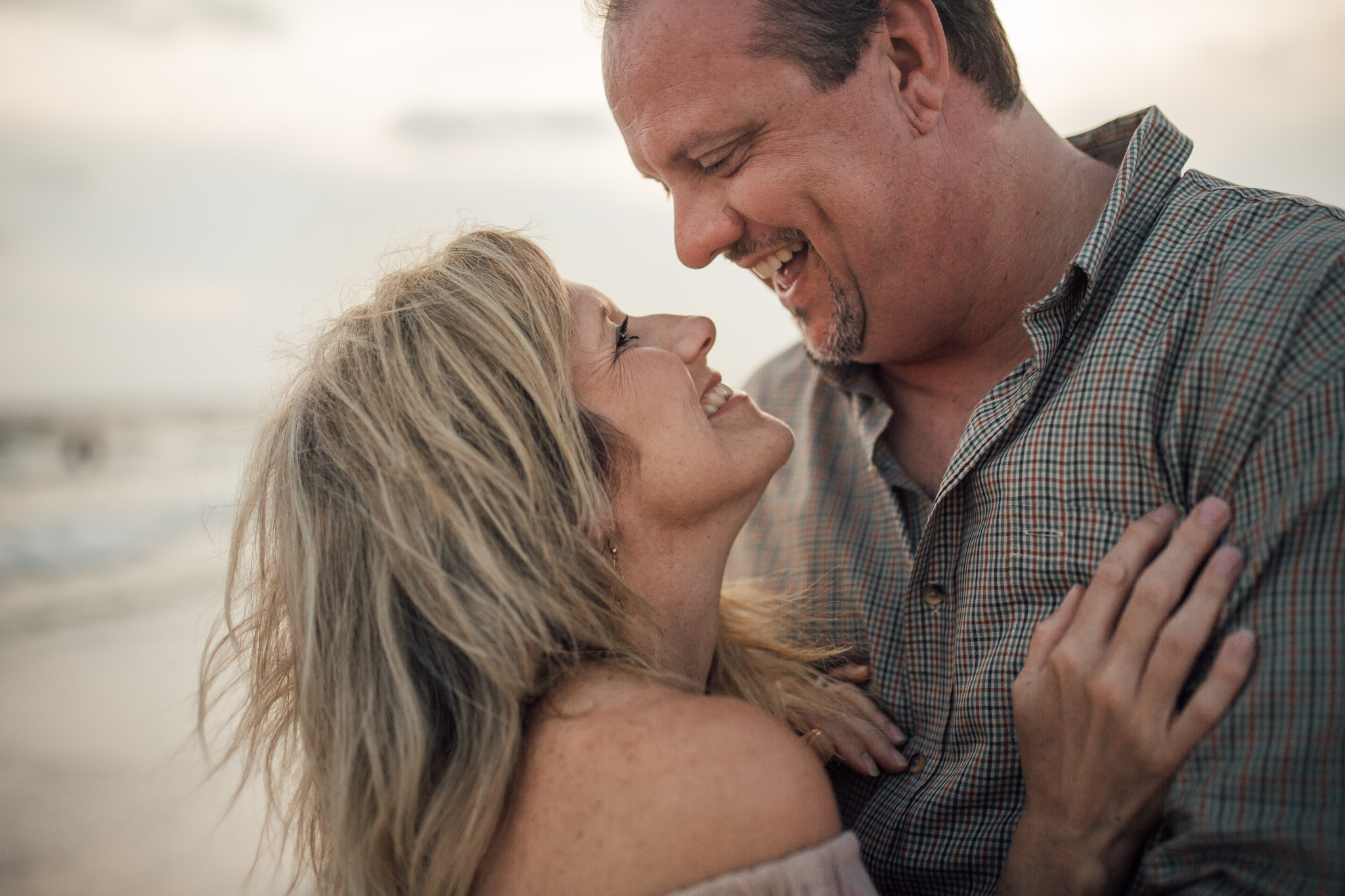 cassie-cook-photography-santa-rosa-beach-florida-couples-session-beach-photography-550.jpg