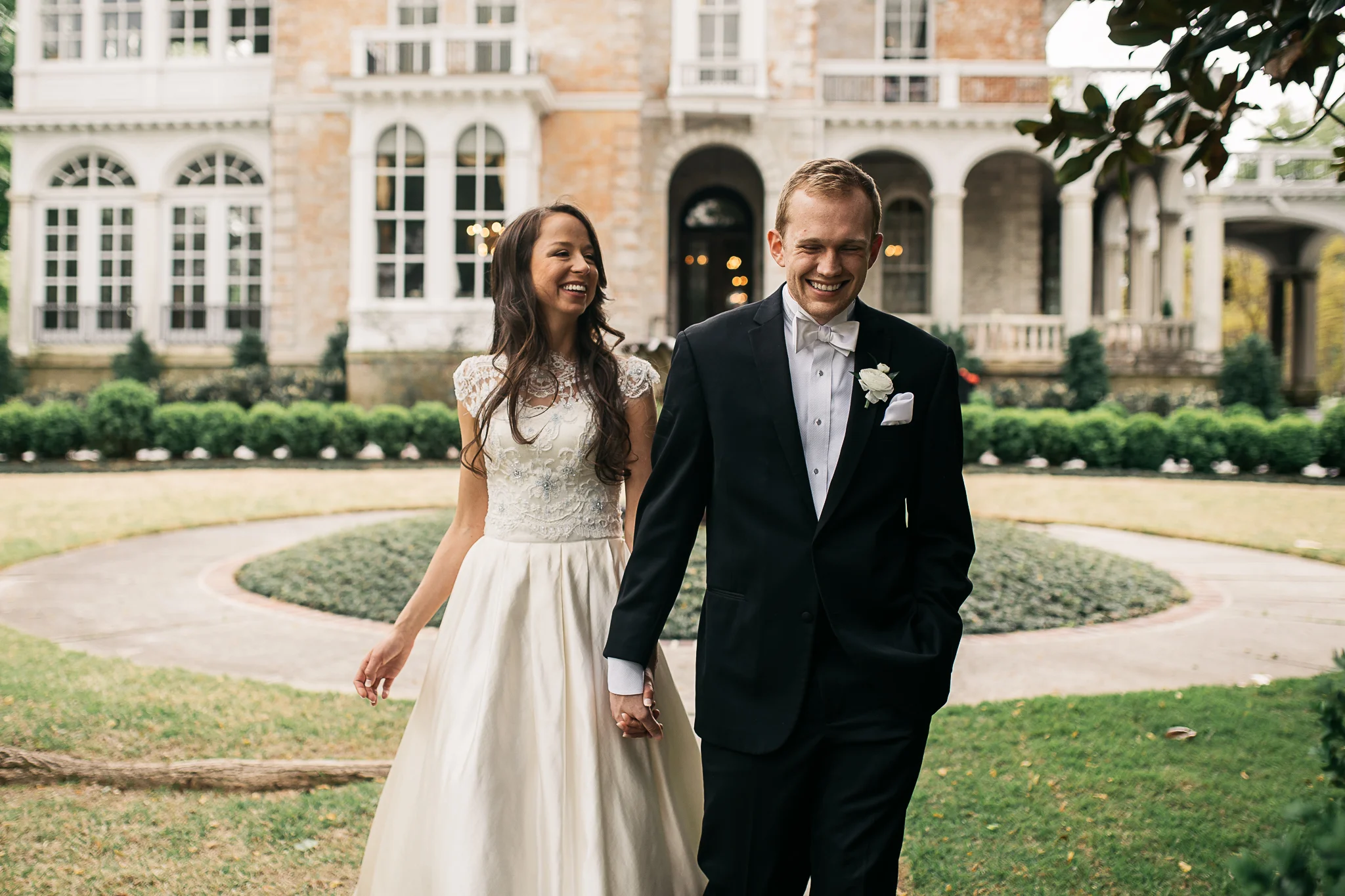 A Timeless and Elegant Wedding at Annesdale Mansion in Memphis | Mr. & Mrs. Fleming