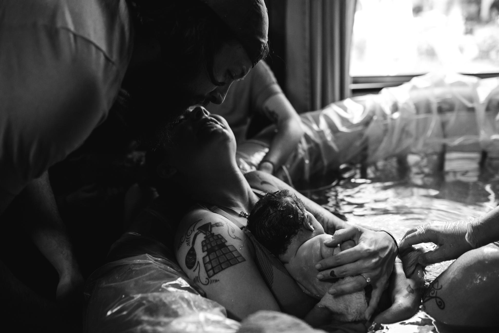 the-warmth-around-you-memphis-brith-photographers-in-home-birth (48 of 78).jpg
