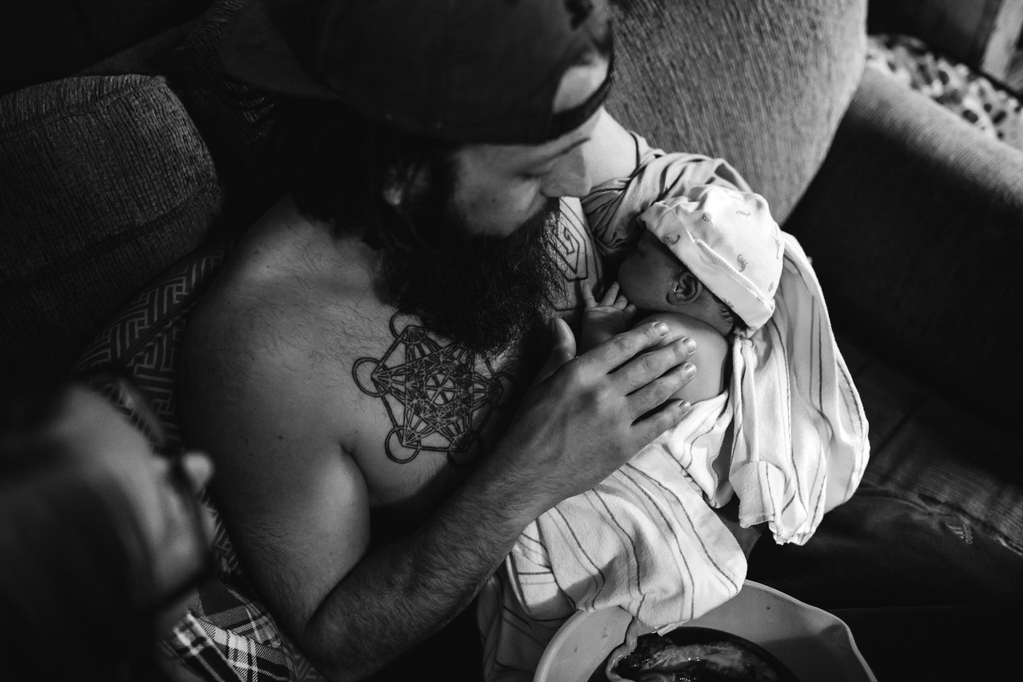 the-warmth-around-you-memphis-brith-photographers-in-home-birth (73 of 78).jpg