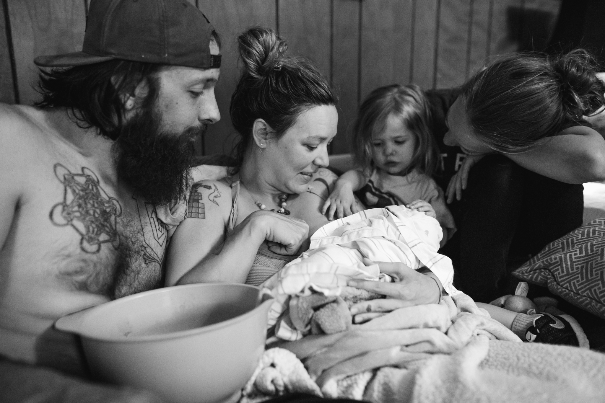 the-warmth-around-you-memphis-brith-photographers-in-home-birth (75 of 78).jpg