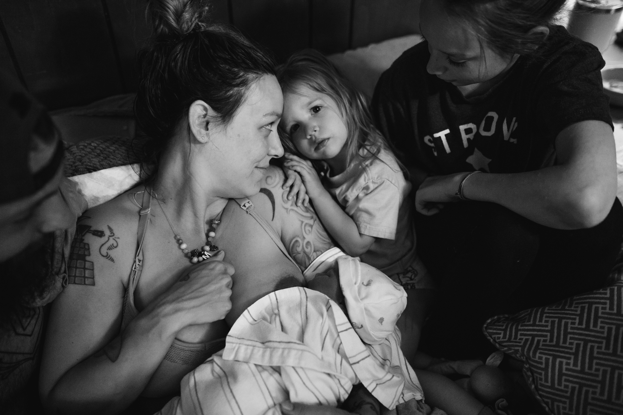 the-warmth-around-you-memphis-brith-photographers-in-home-birth (76 of 78).jpg