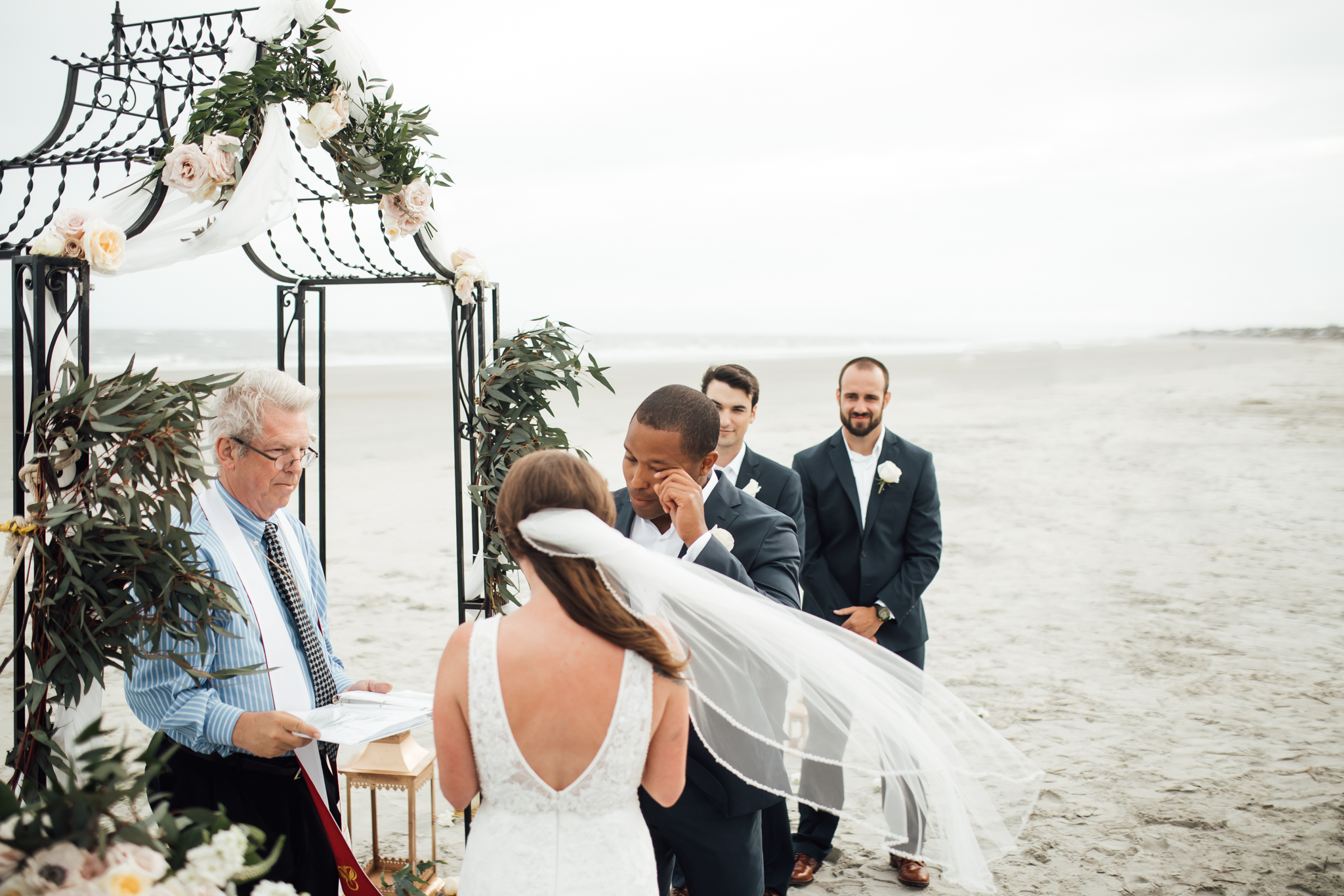 thewarmtharoundyou-fripps-island-wedding-south-carolina-beach-wedding (4 of 21).jpg