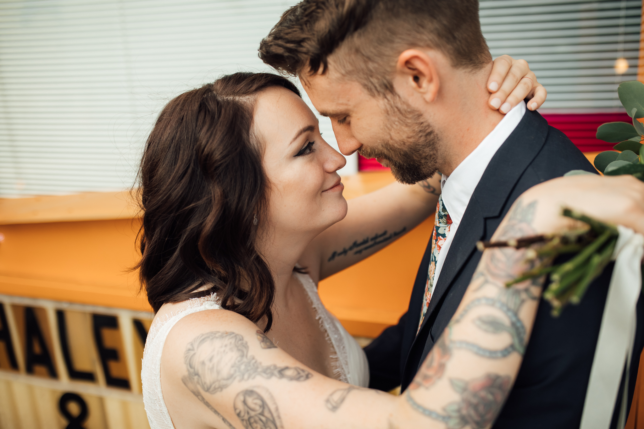 thewarmtharoundyou-amurica-studio-wedding-colorful-unique-wedding (210 of 46).jpg