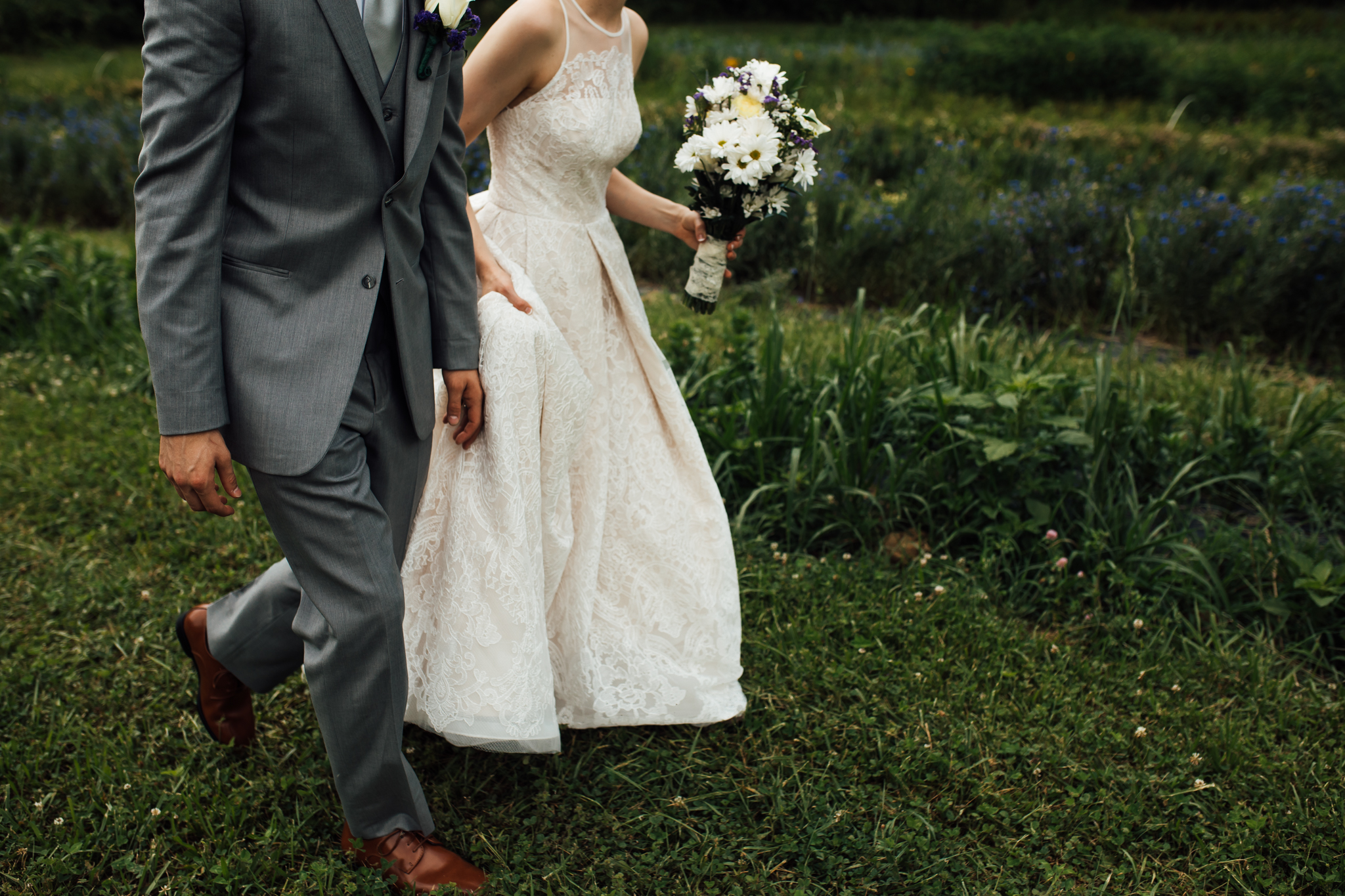 ashville-wedding-photographers-thewarmtharoundyou--backyard-asheville-wedding-mountain-wedding (64 of 244).jpg