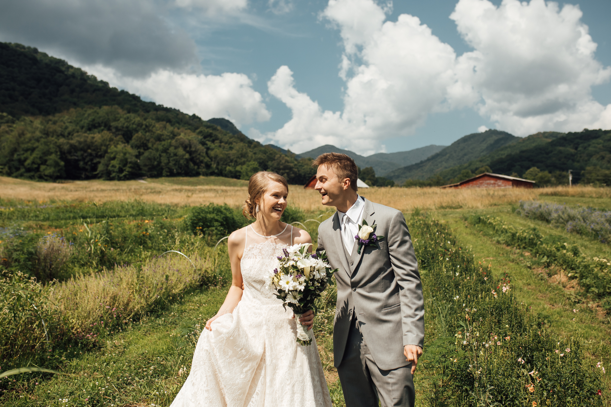 ashville-wedding-photographers-thewarmtharoundyou--backyard-asheville-wedding-mountain-wedding (96 of 244).jpg