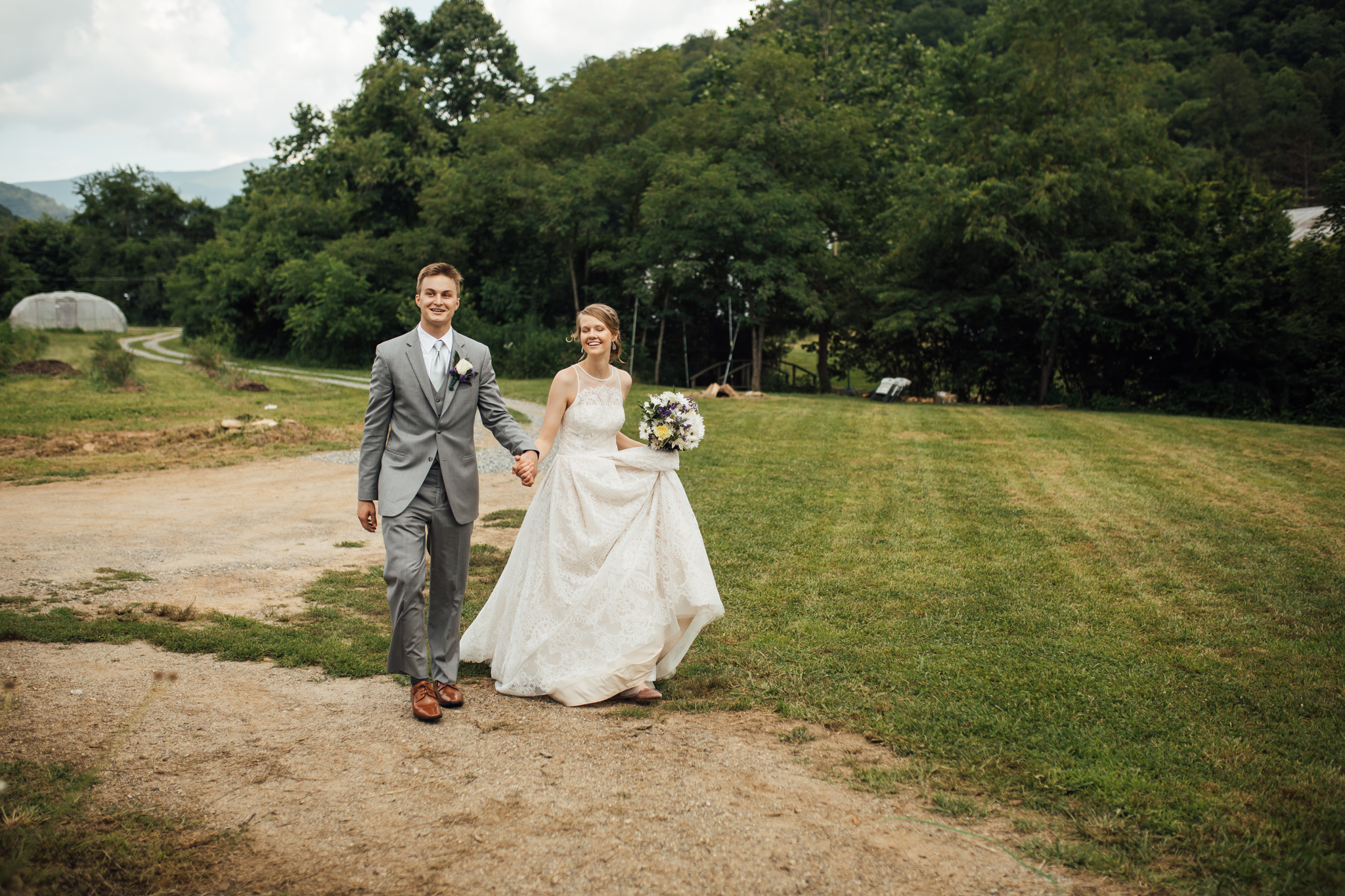 ashville-wedding-photographers-thewarmtharoundyou--backyard-asheville-wedding-mountain-wedding (100 of 244).jpg