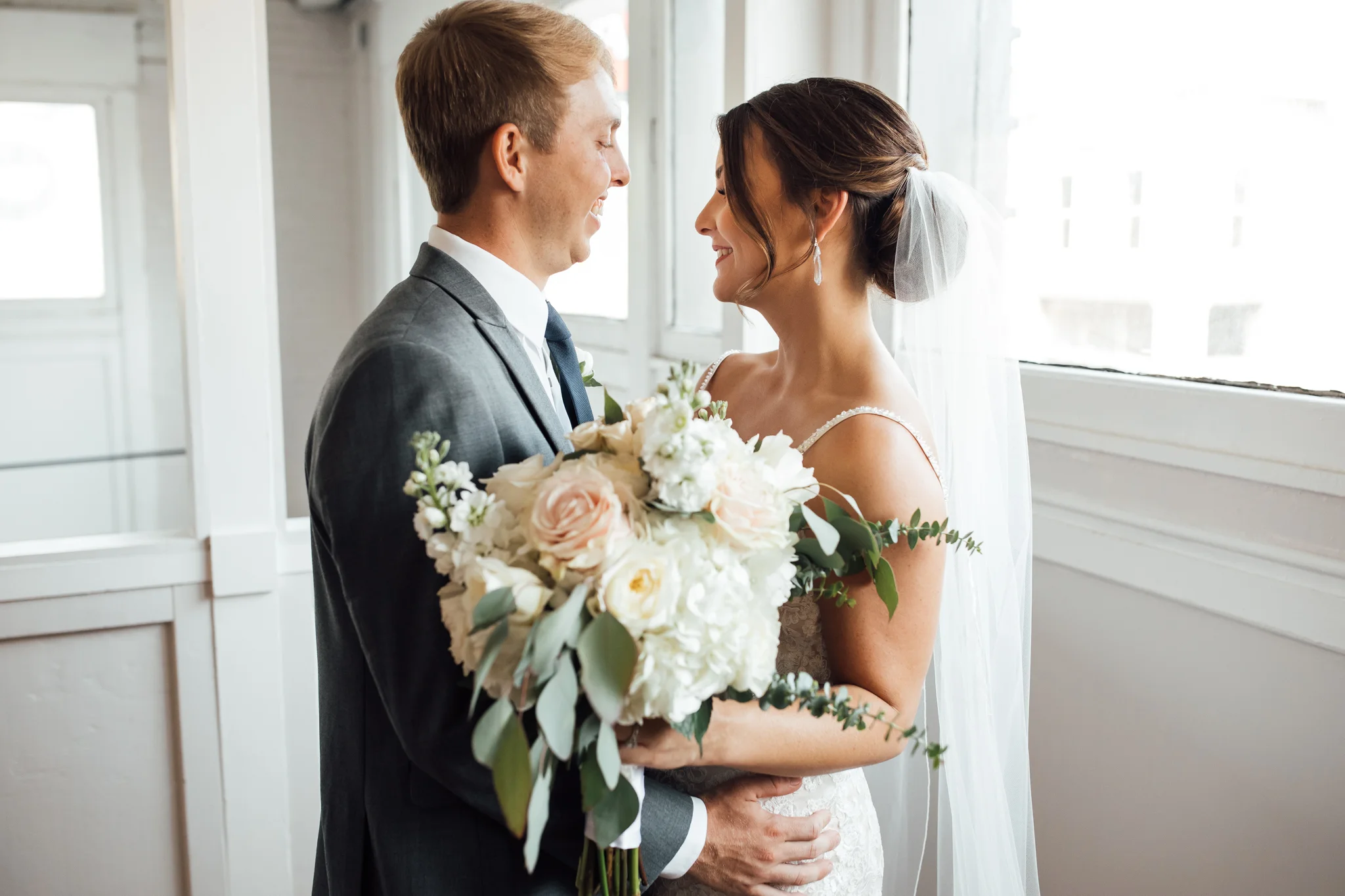 409smain-downtown-memphis-wedding-venue-thewarmtharoundyou (32 of 243).jpg