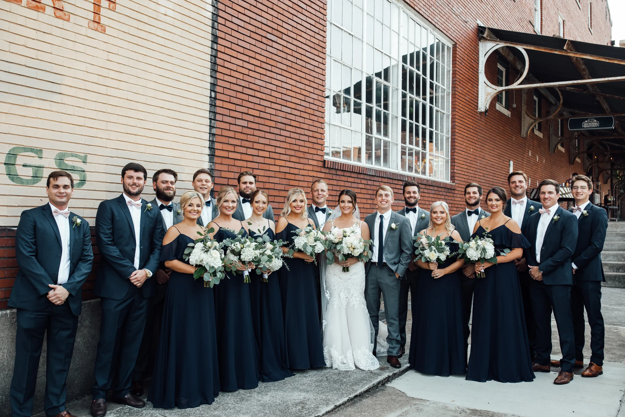 409smain-downtown-memphis-wedding-venue-thewarmtharoundyou (44 of 243).jpg