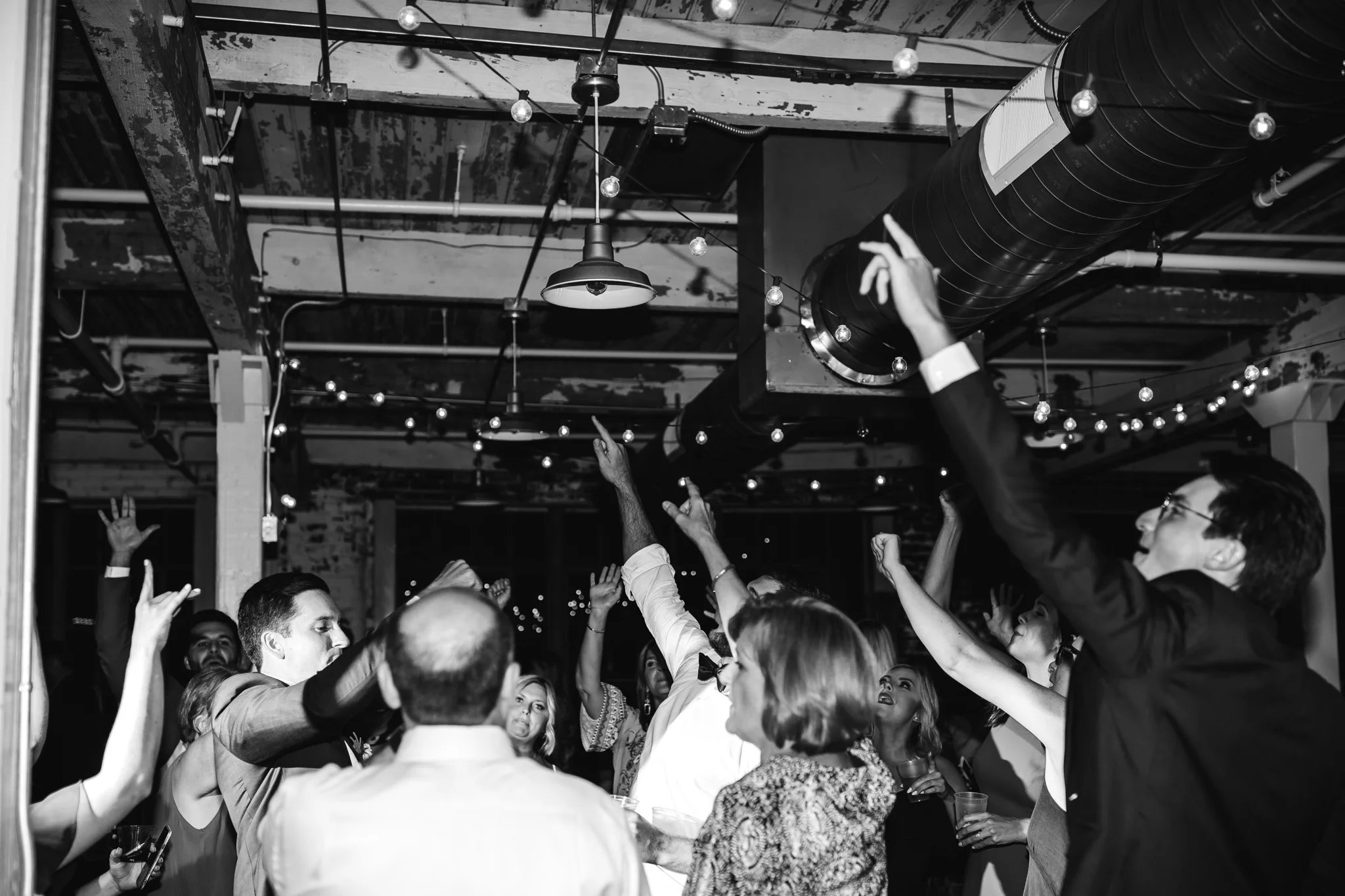 409smain-downtown-memphis-wedding-venue-thewarmtharoundyou (173 of 243).jpg
