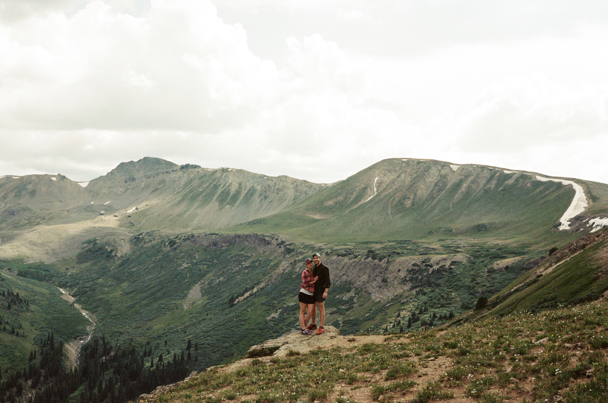 twin-lakes-colorado-aspen-wedding-photographer-thewarmtharoundyou (7 of 18).jpg