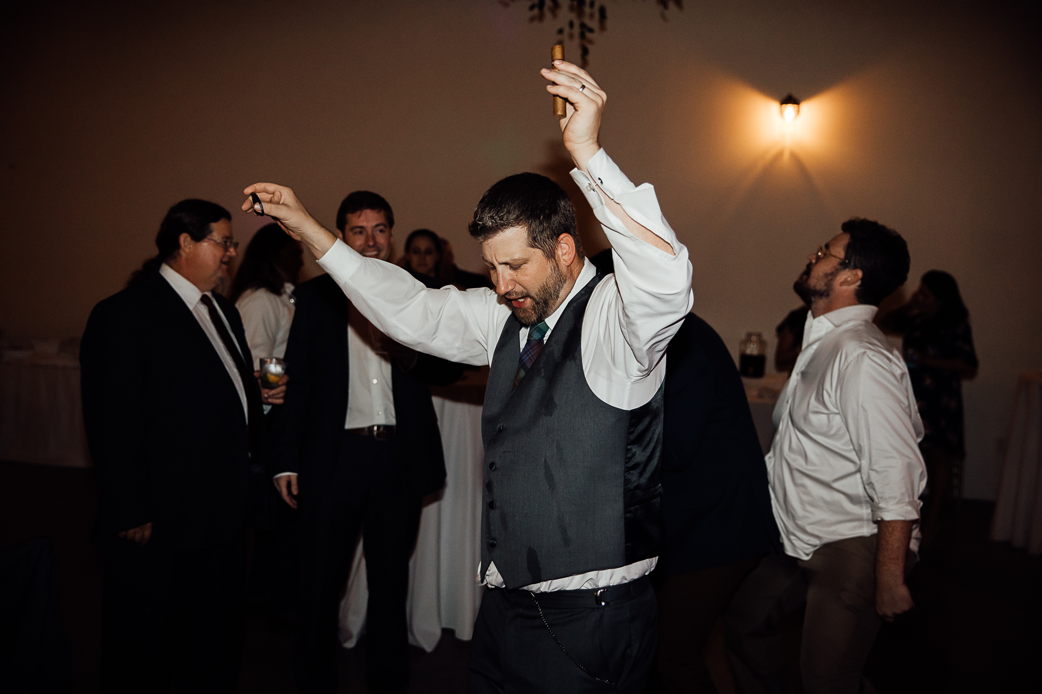 Caitlin-and-Bryan-Avon-Acres-Memphis-TN-Wedding-314.jpg