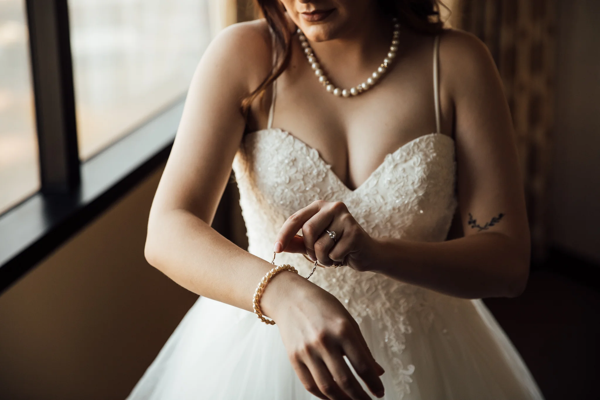 memphis-wedding-photographers-thewarmtharoundyou-ballinese-ballroom (48 of 232).jpg