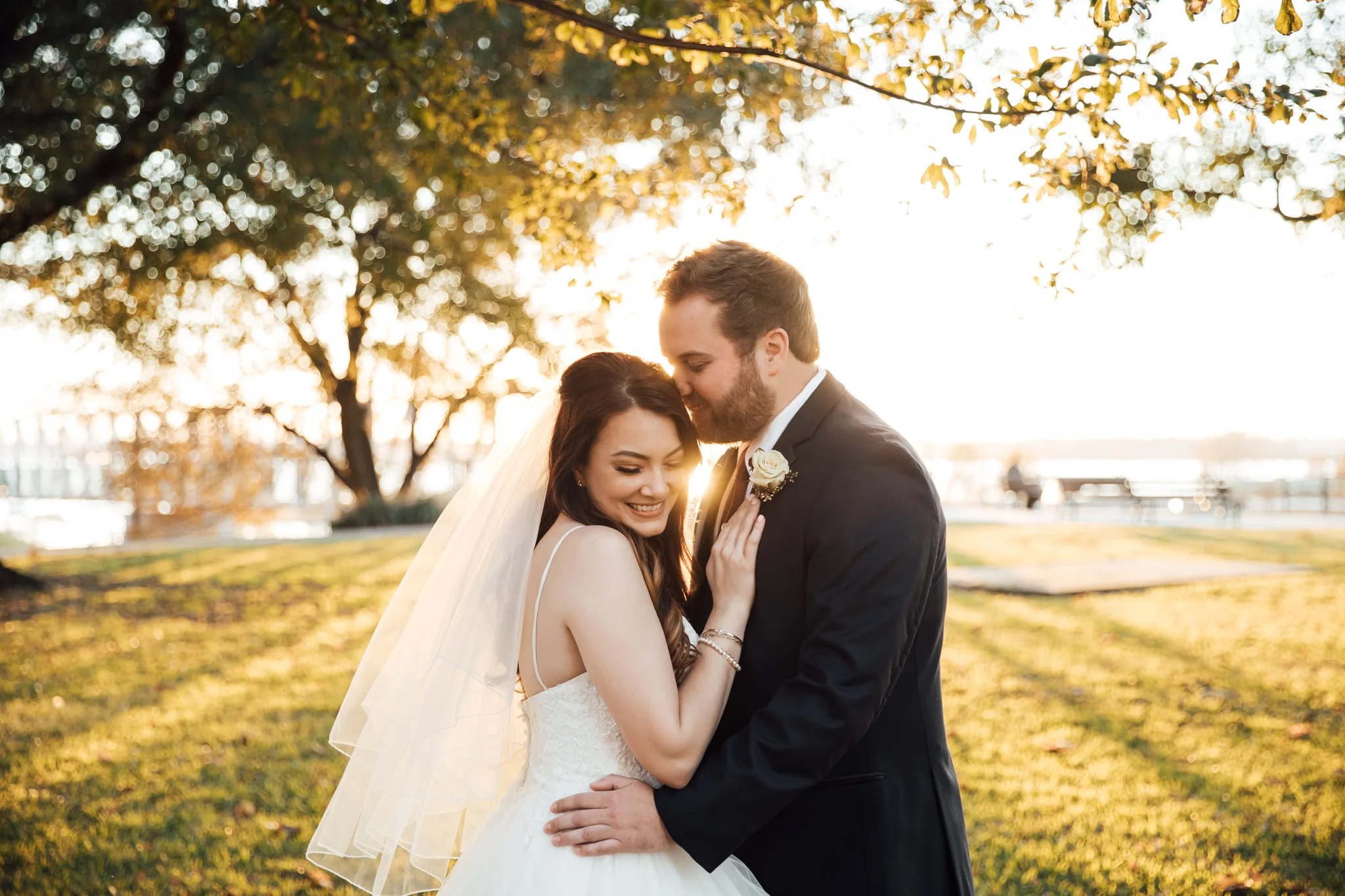 memphis-wedding-photographers-thewarmtharoundyou-ballinese-ballroom (76 of 232).jpg