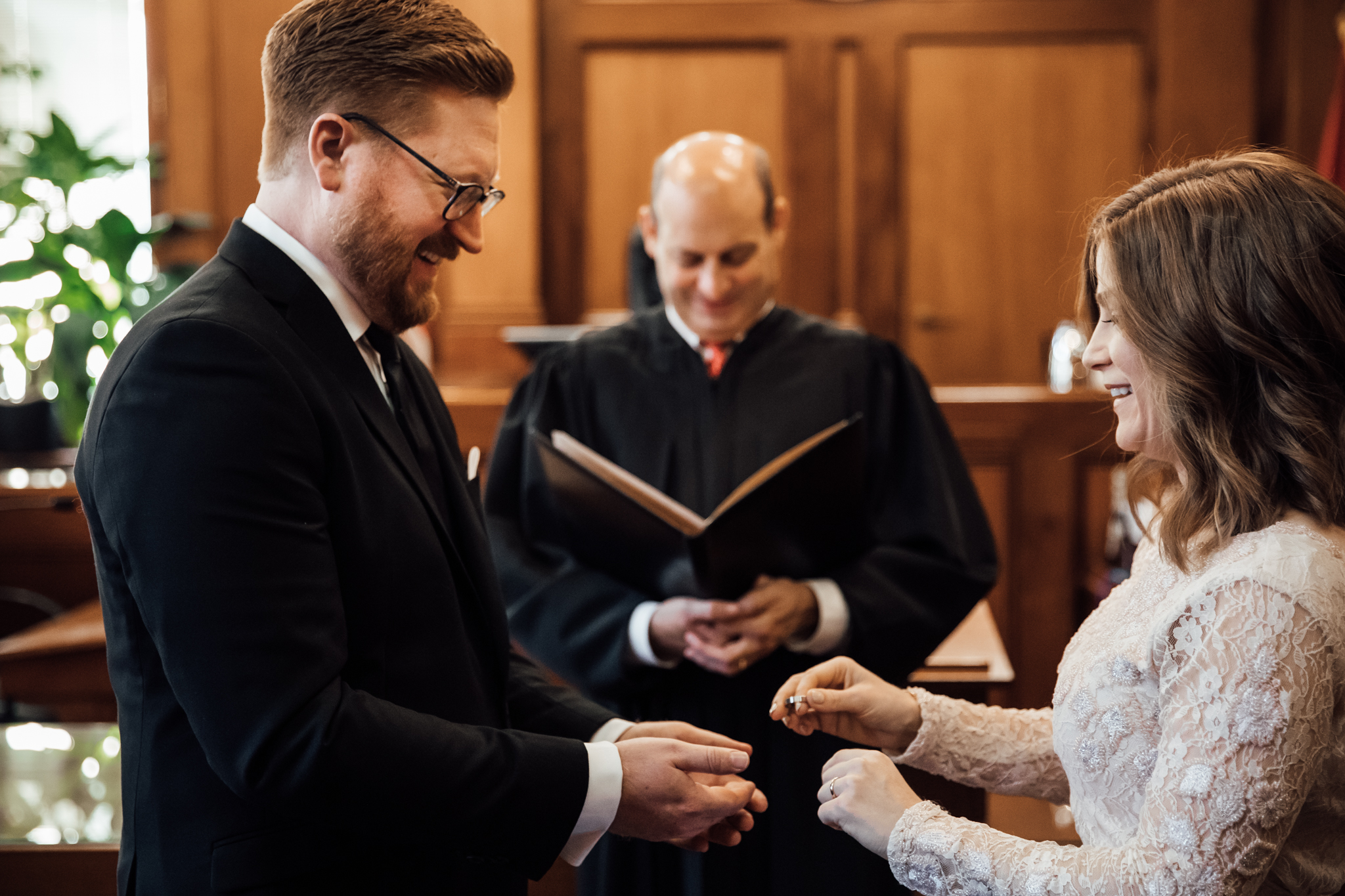 memphis-courthouse-elopement-thewarmtharoundyou-amanda-michael (28 of 143).jpg