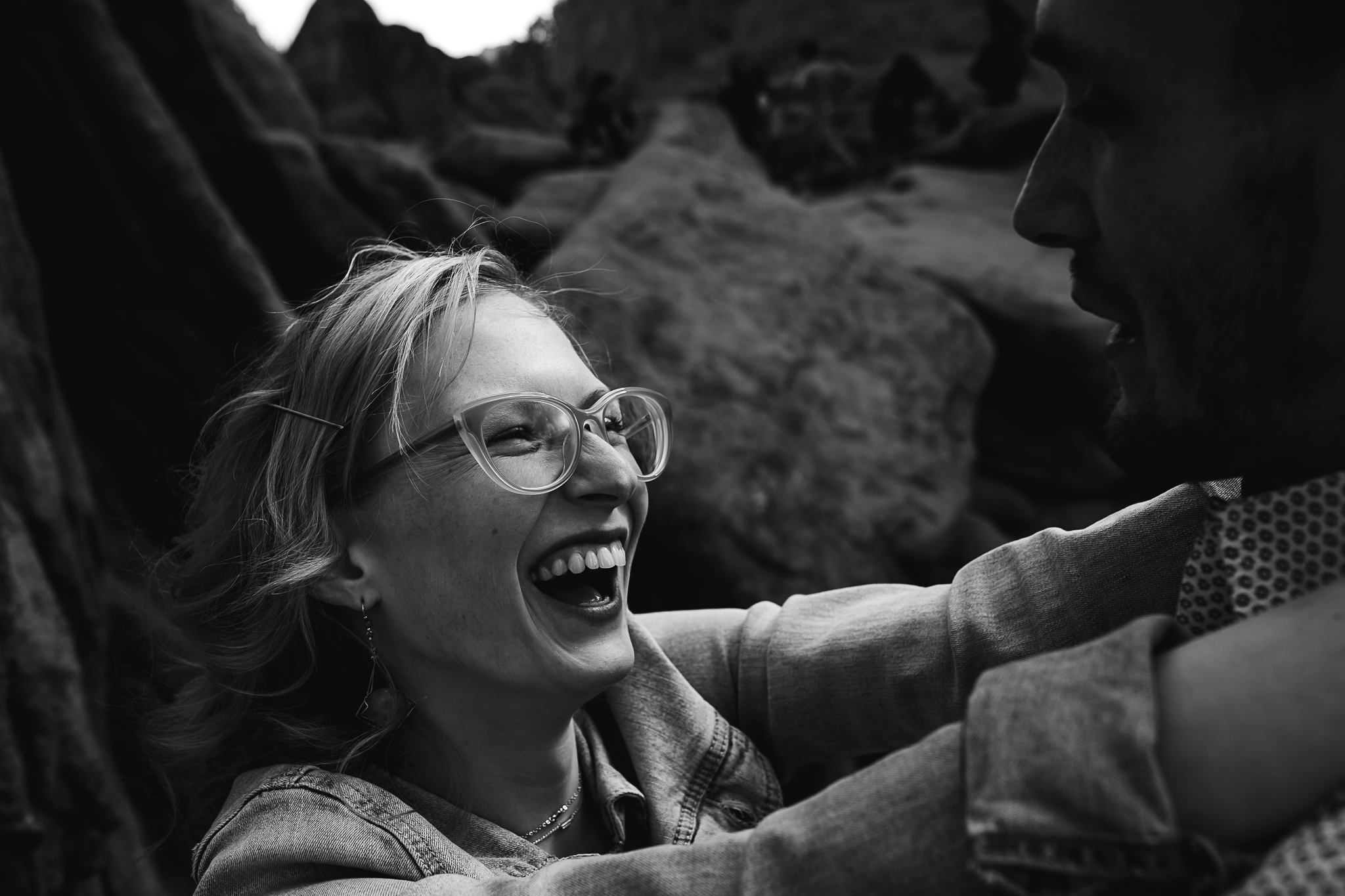 Elizabeth-and-Ryan-GardenoftheGods-Thewarmtharoundyou-9.jpg