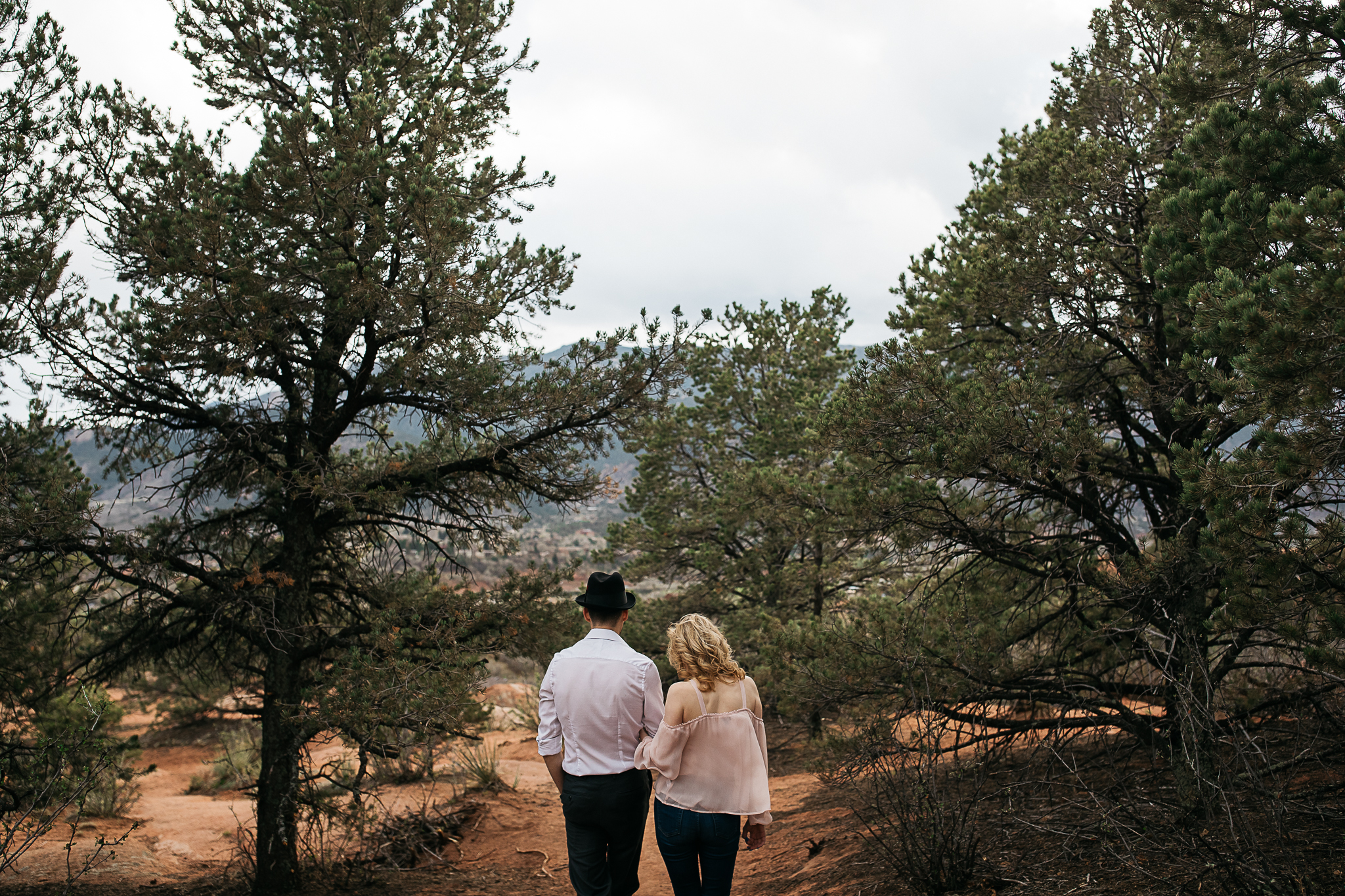 Elizabeth-and-Ryan-GardenoftheGods-Thewarmtharoundyou-75.jpg