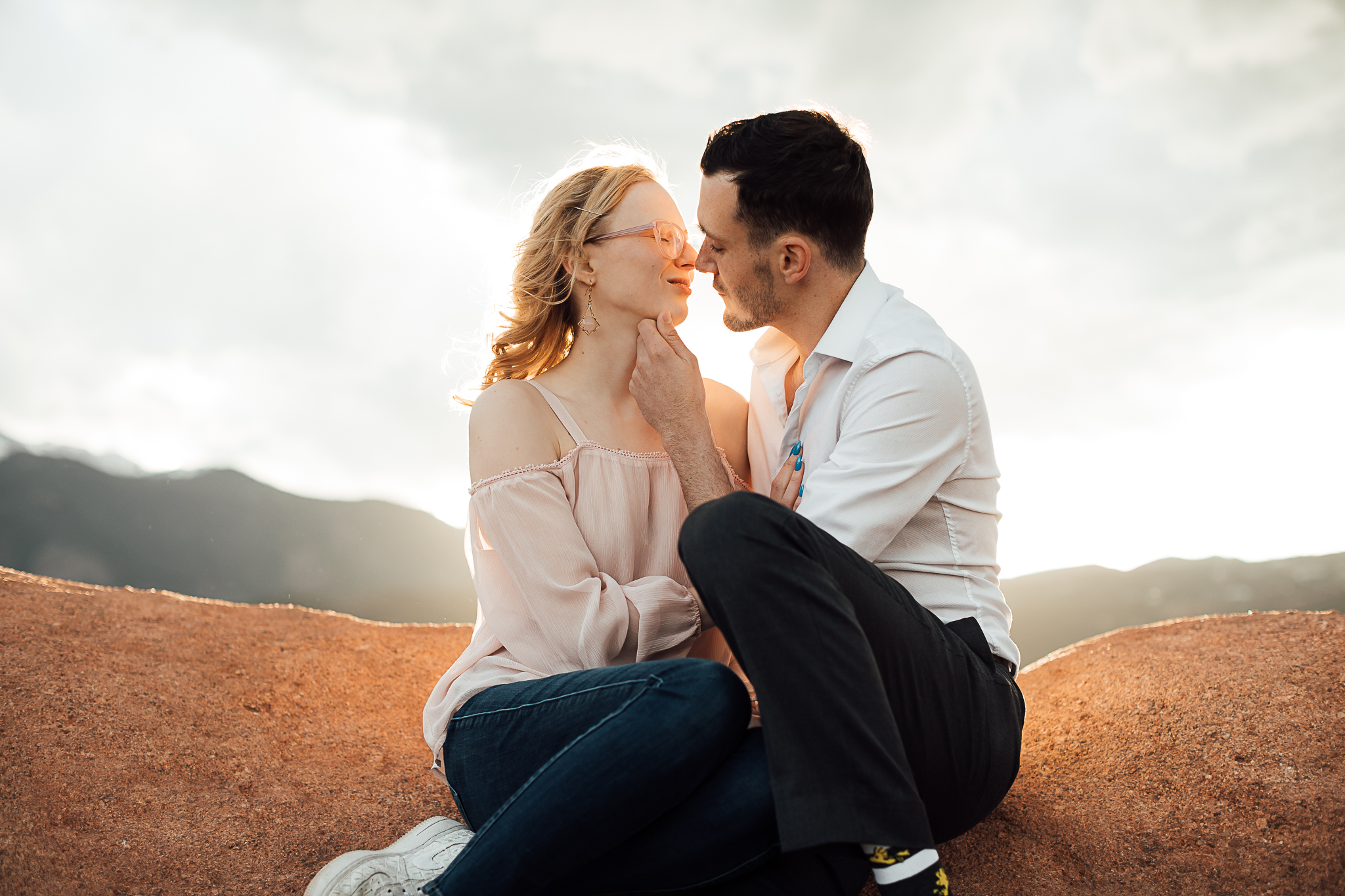 Elizabeth-and-Ryan-GardenoftheGods-Thewarmtharoundyou-123.jpg