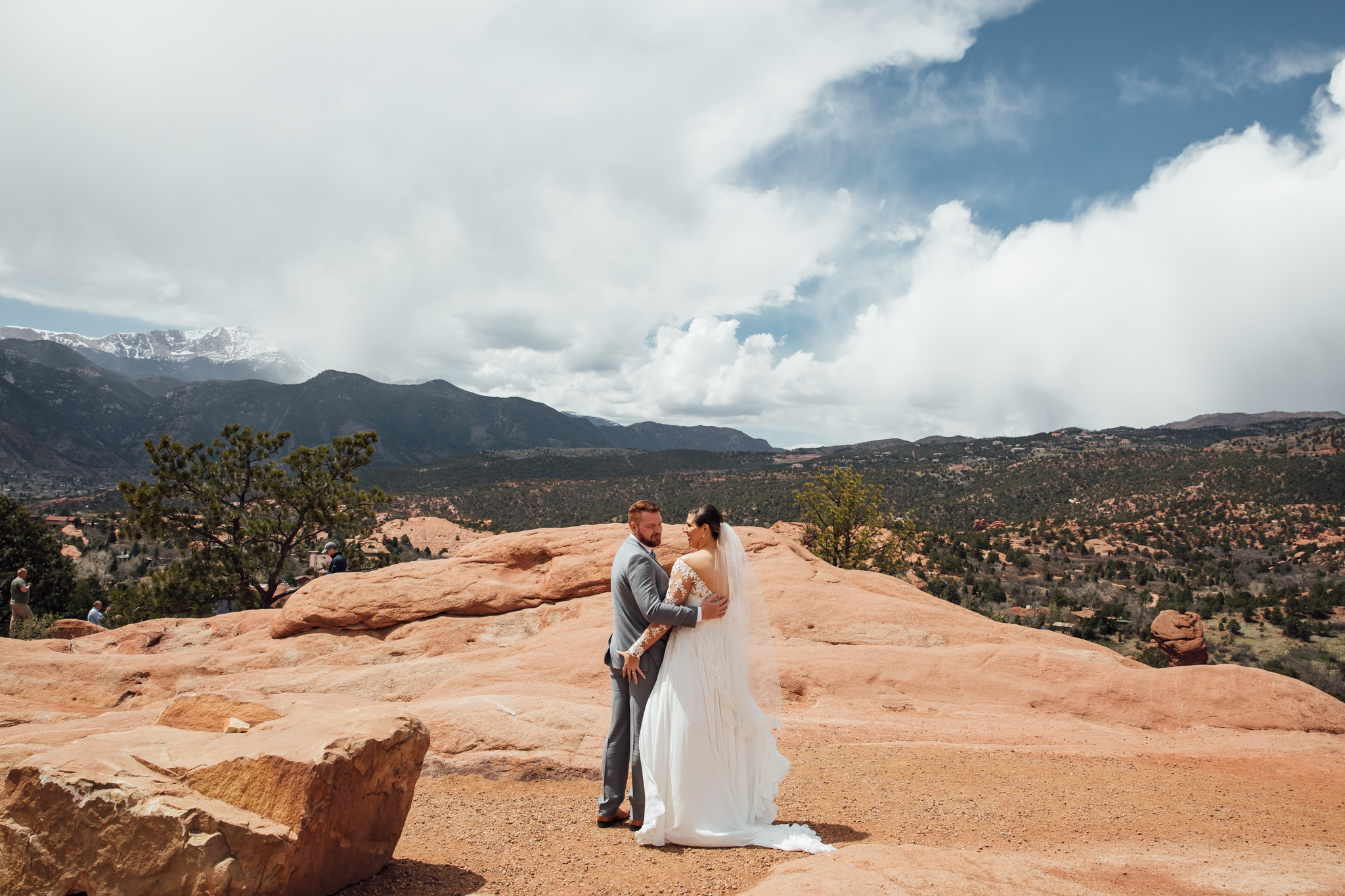 phantom-canyon-brewery-colorado-springs-wedding-photographer-49.jpg