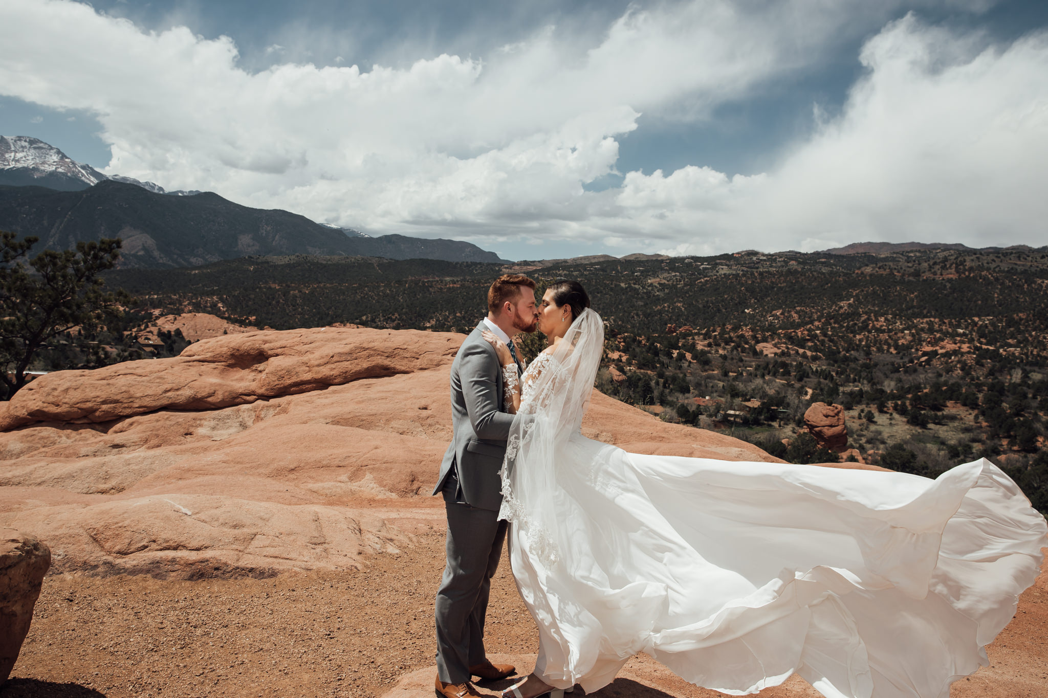 phantom-canyon-brewery-colorado-springs-wedding-photographer-74.jpg