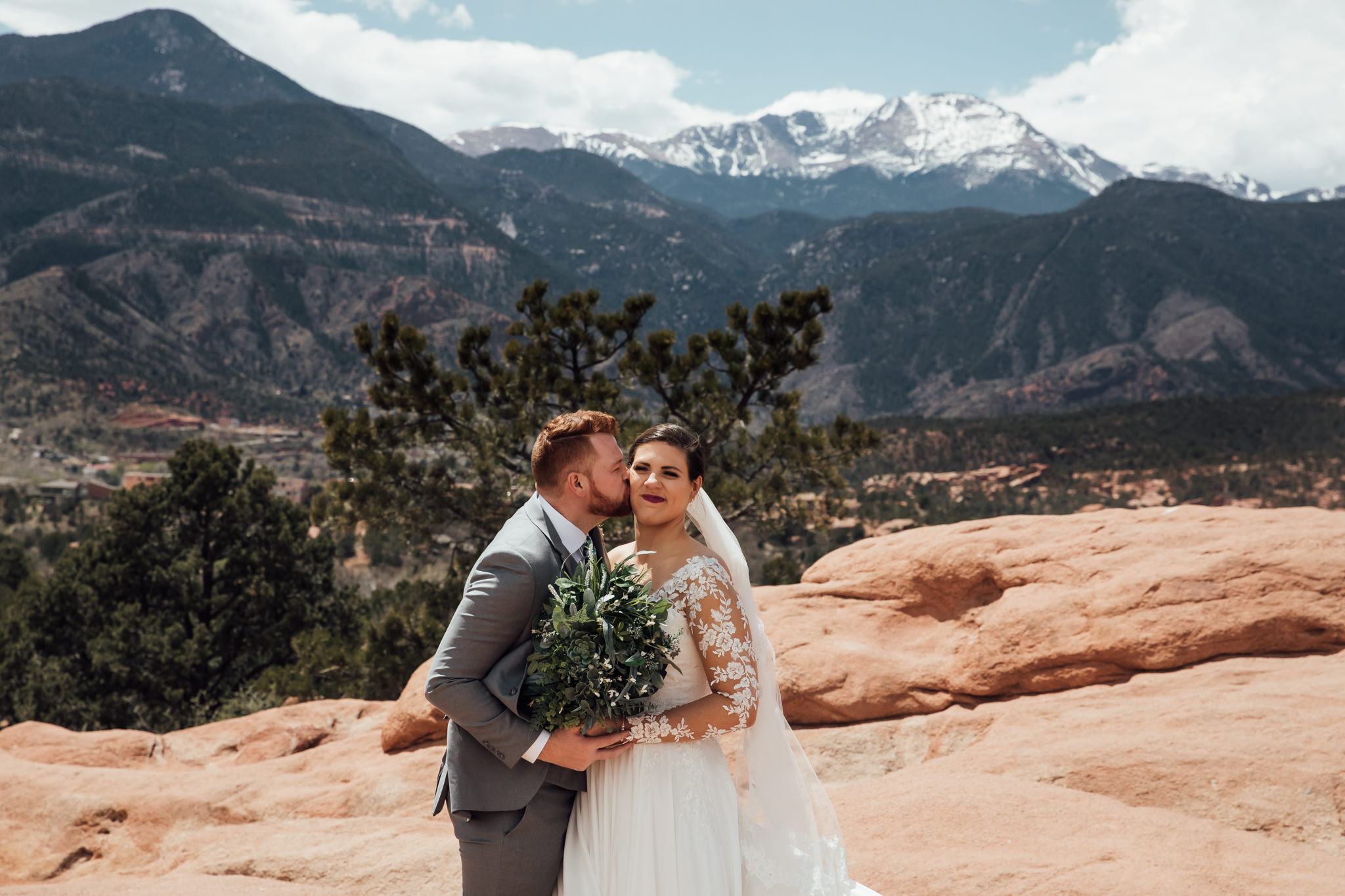 phantom-canyon-brewery-colorado-springs-wedding-photographer-81.jpg